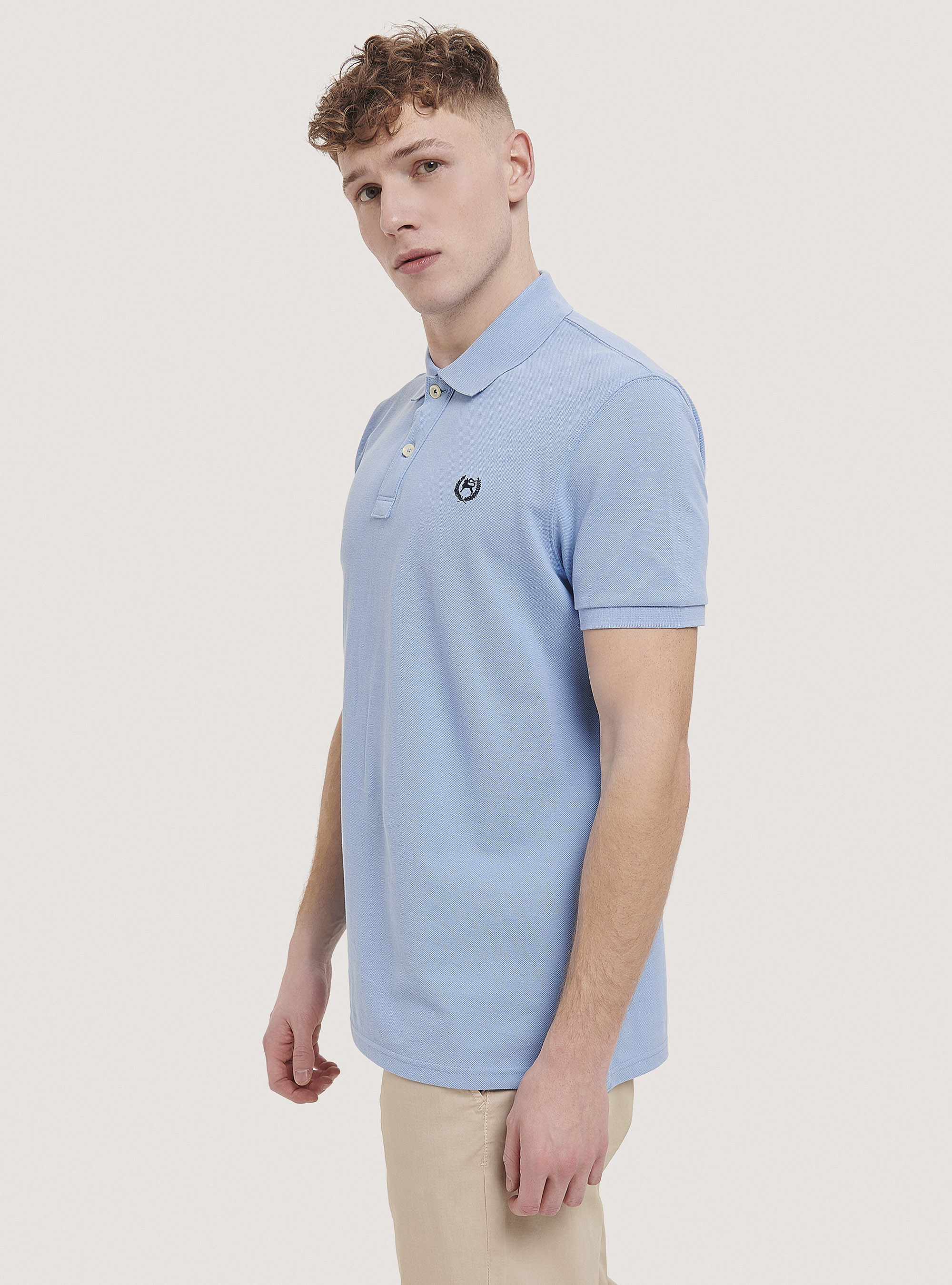 Polo en coton piqu&eacute; avec broderie, C1217 AZZURRE