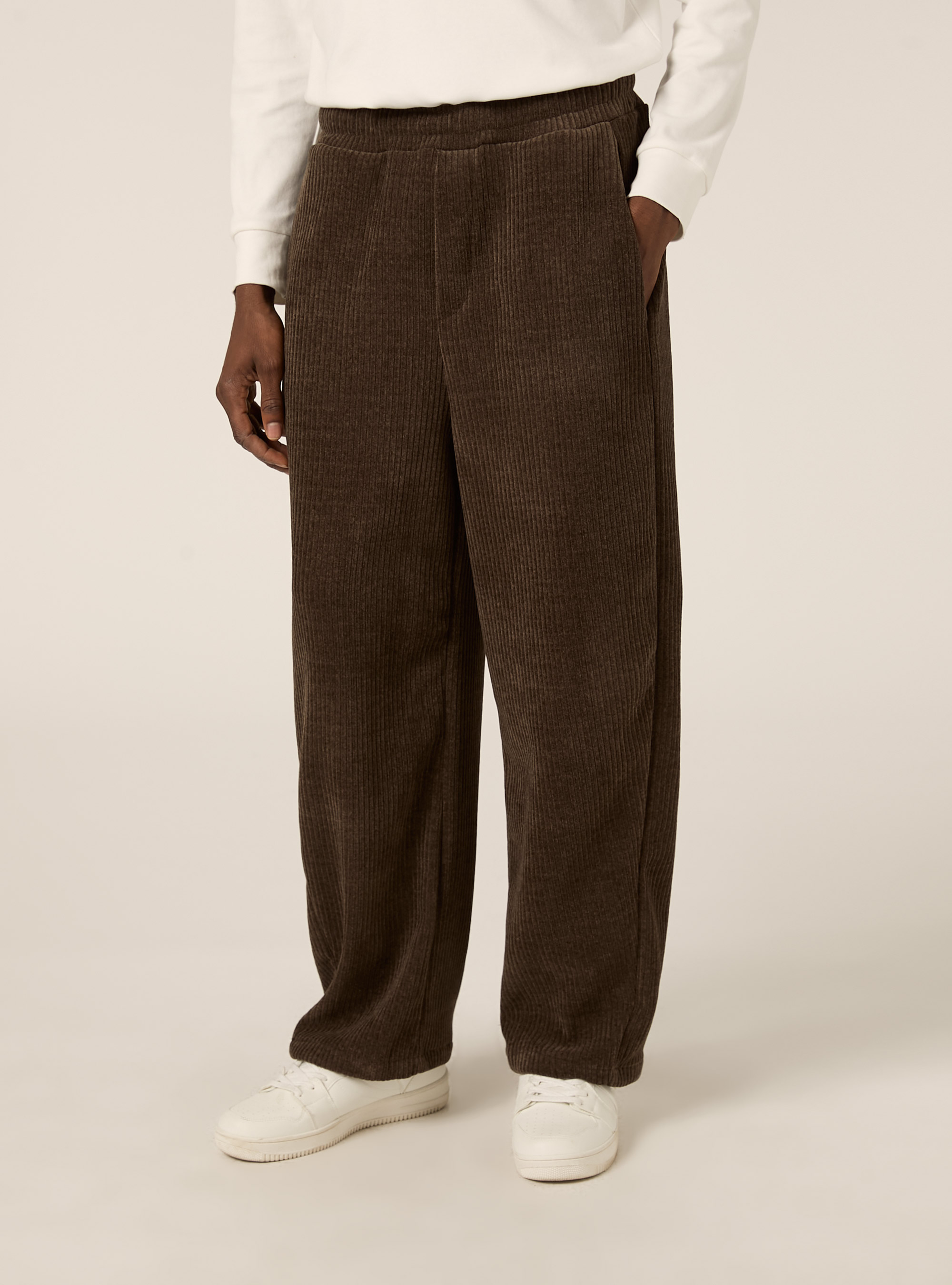 Pantalone in velluto a coste  barrel fit, BR2 BROWN MEDIUM