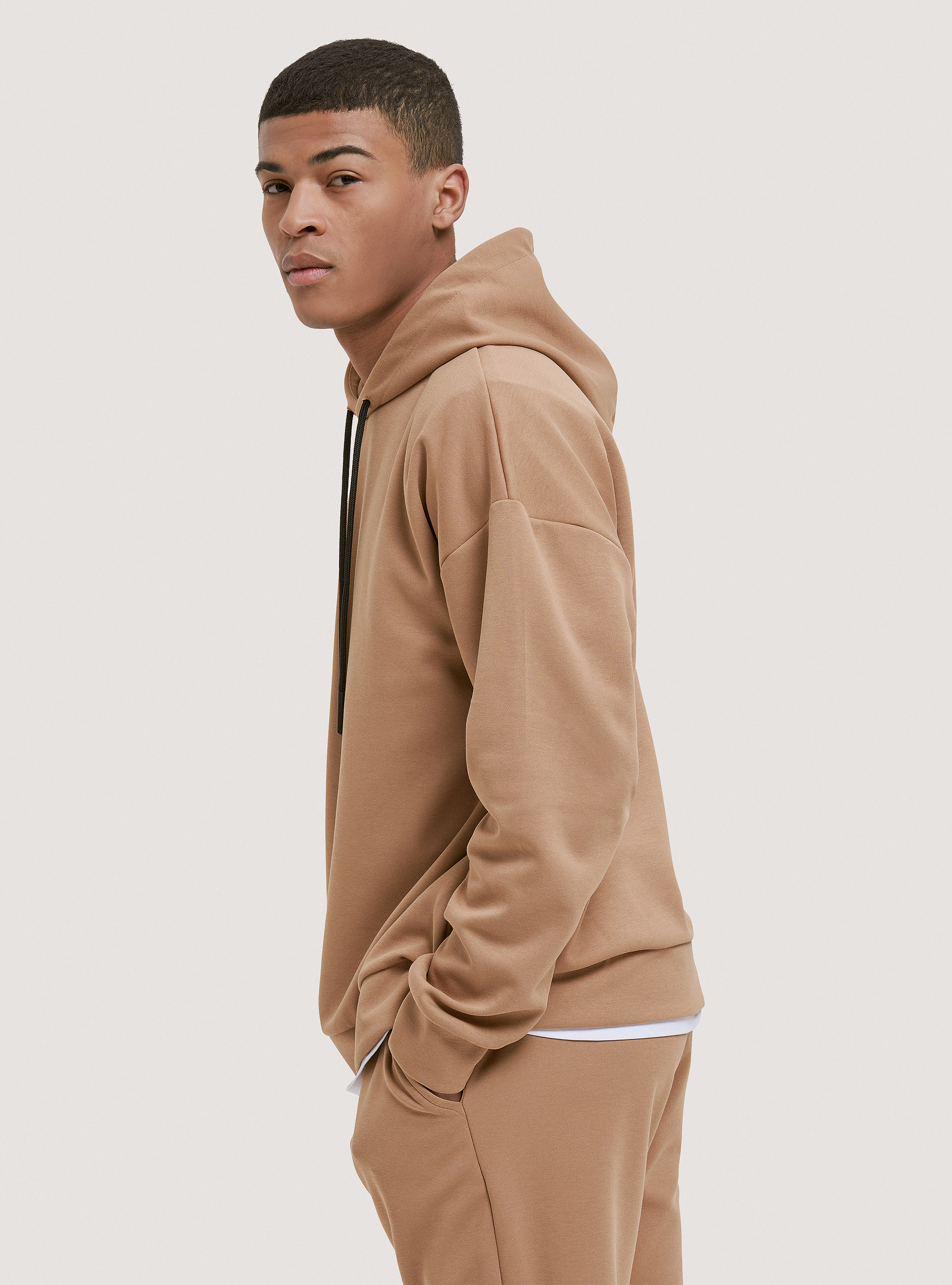 Sudadera básica con capucha, CAMELLO