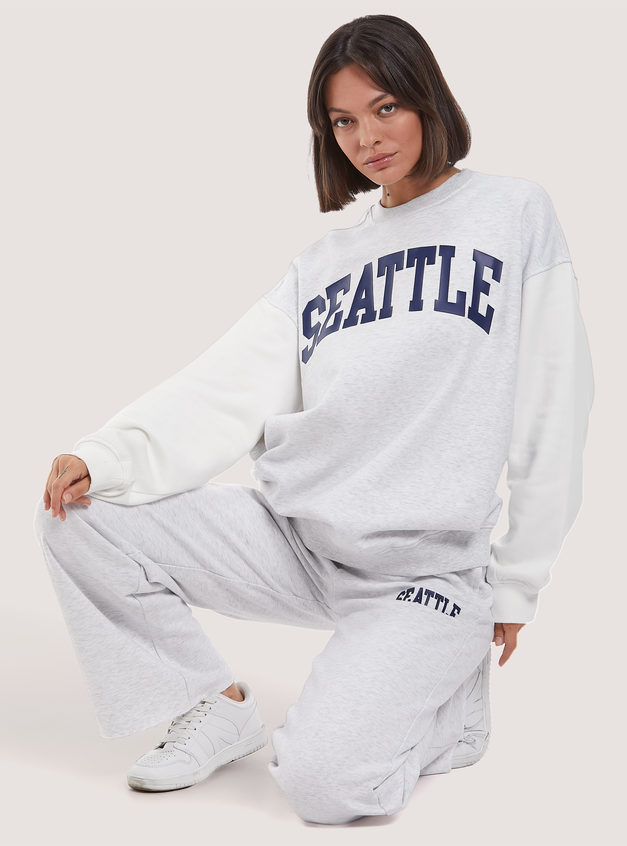 Sweatshirt with print and contrasting sleeves, MGY3 GREY MEL LIGHT