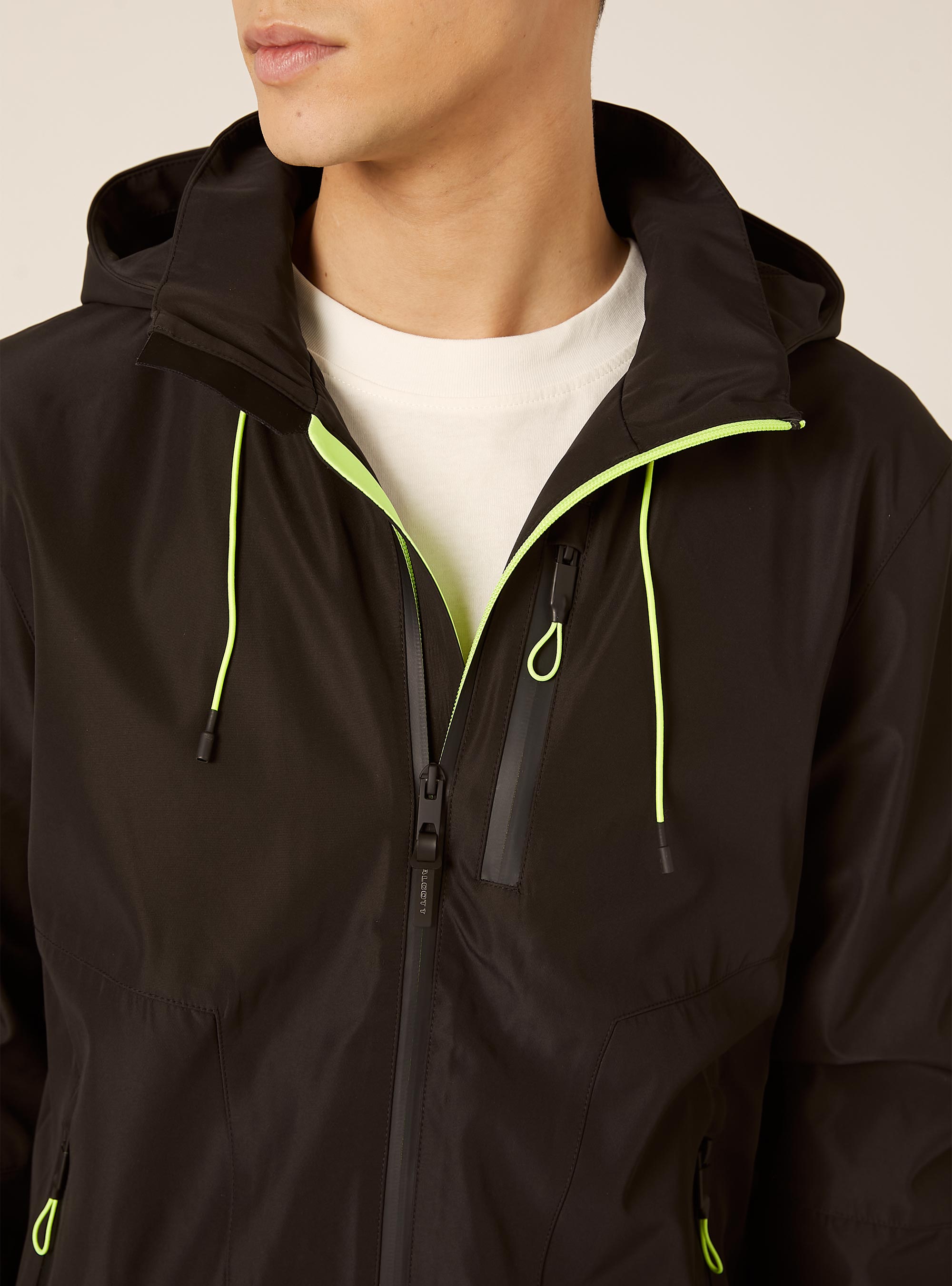 Bomber antivento con cappuccio, BK1 BLACK