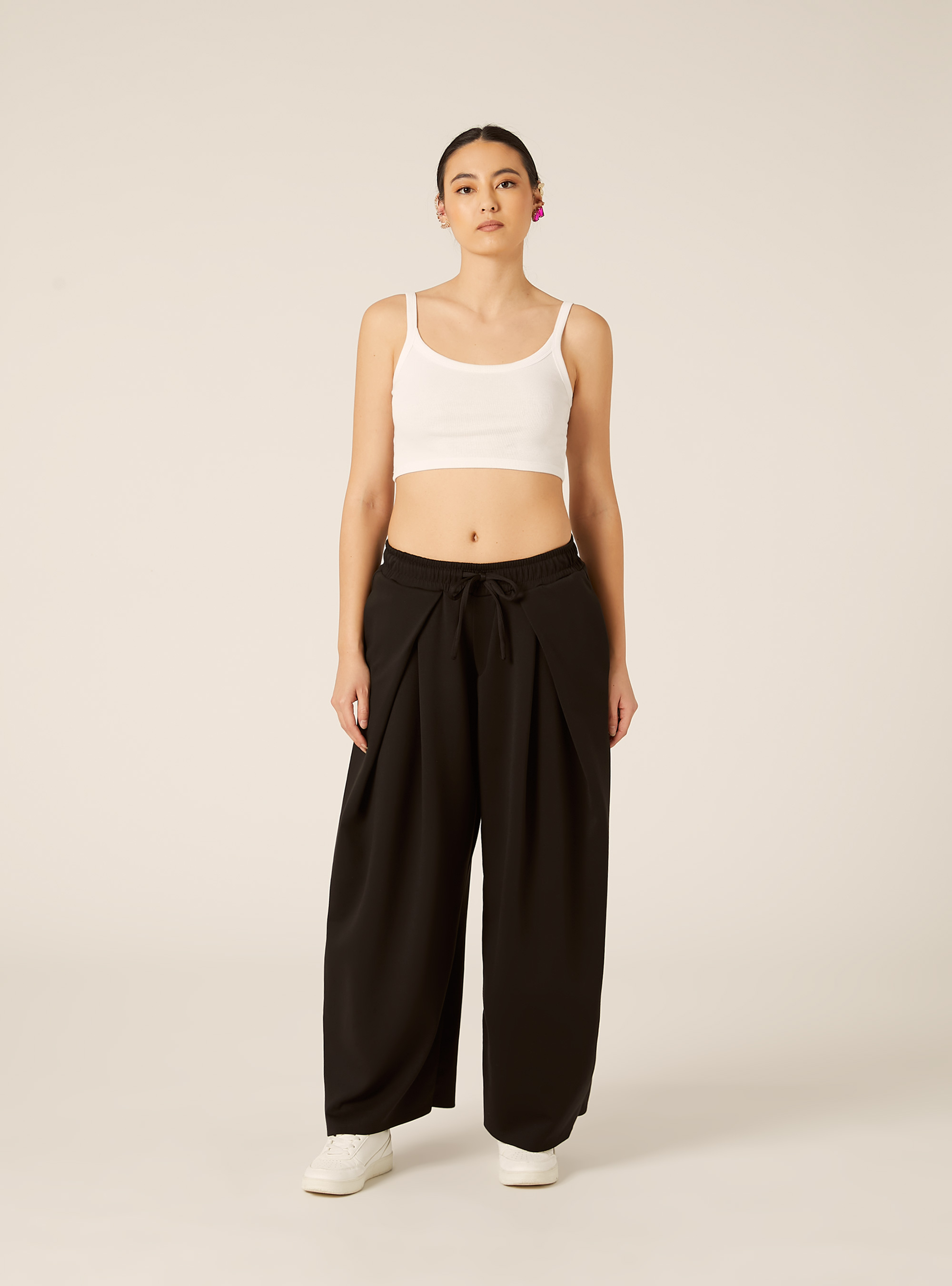 Pantaloni in scuba barrel fit, BK1 BLACK