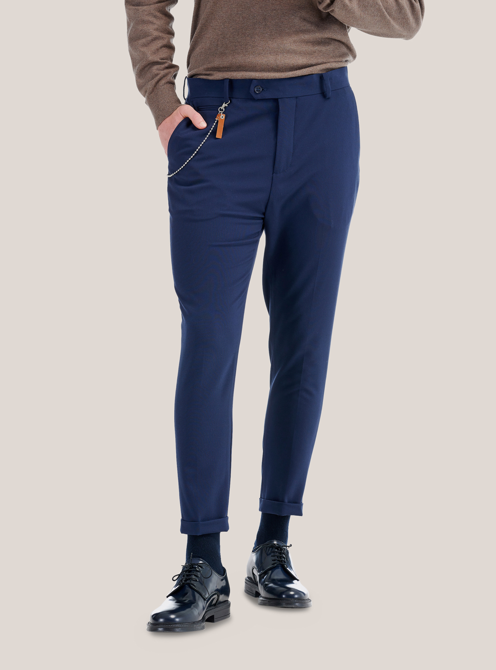 Cropped chinos in morbida tela e orlo con risvolto, BLU MARINO