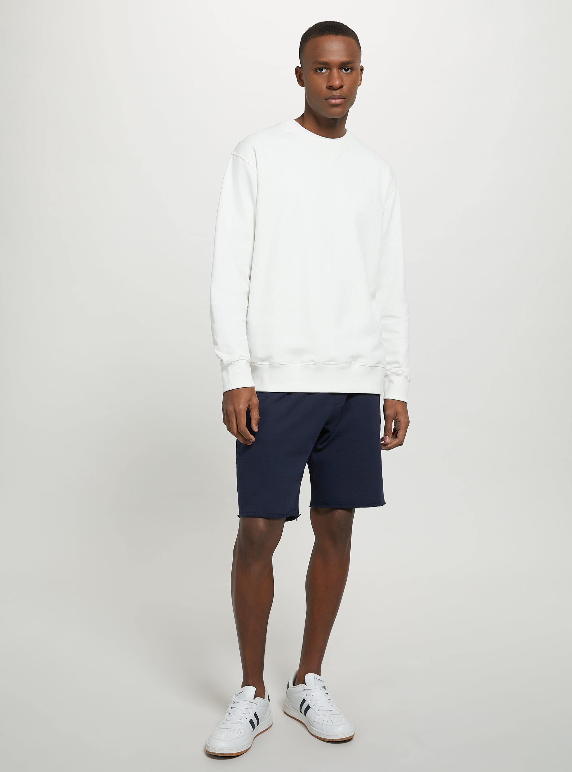 Plain-coloured crew-neck sweatshirt, WH1 OFF WHITE