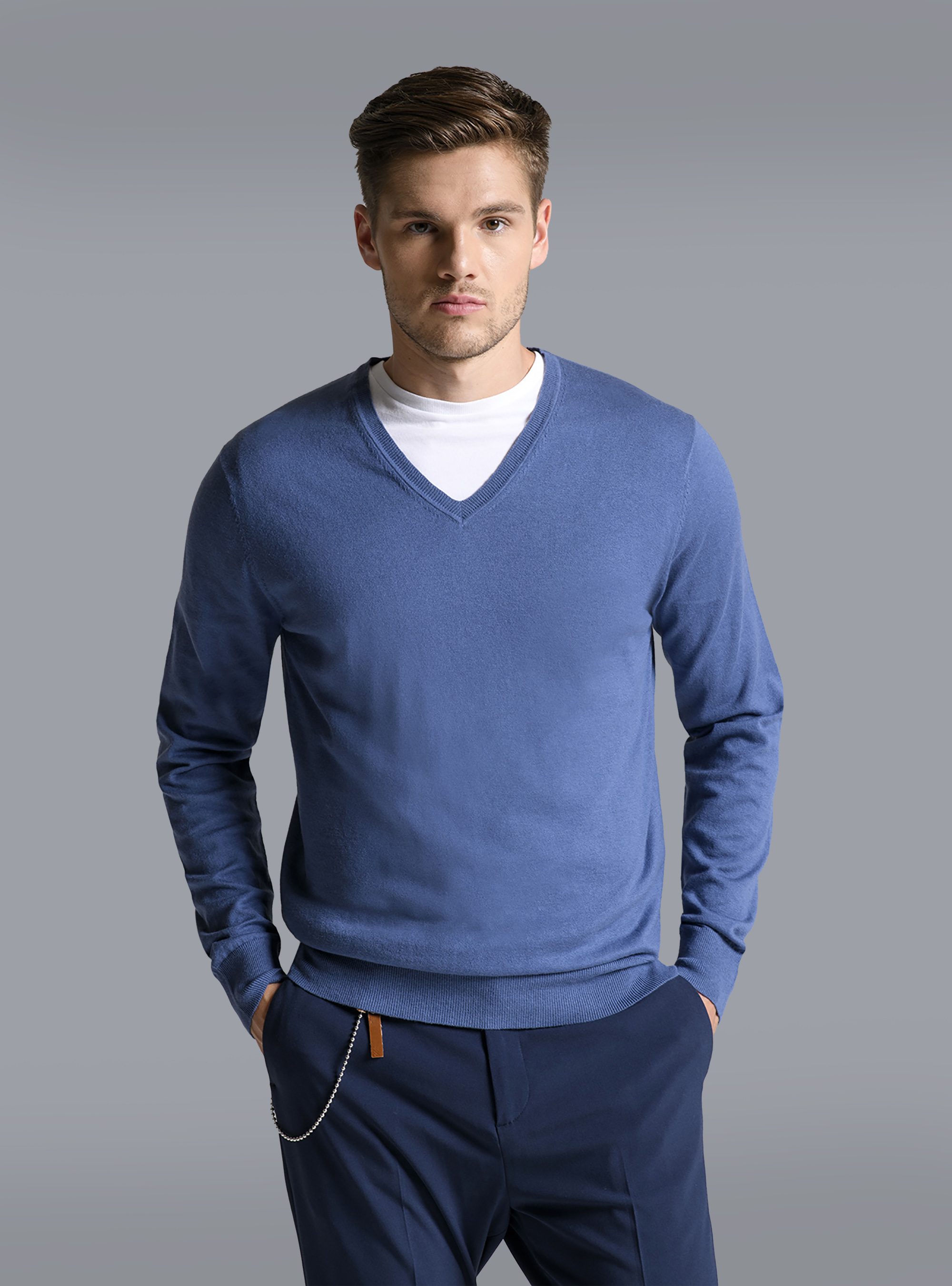 Maglia con collo a V, C0232 INK