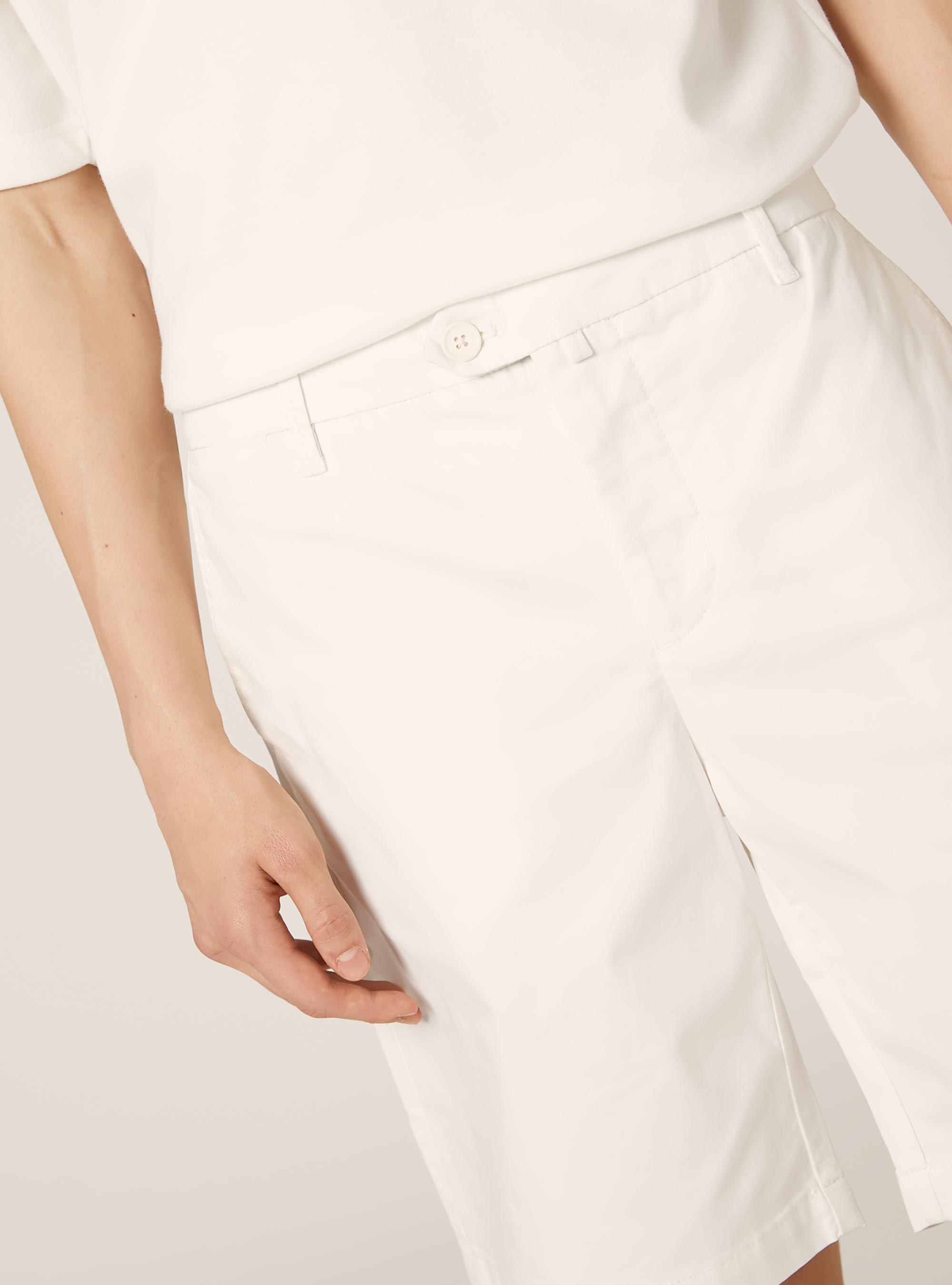 Bermudas de algod&oacute;n de sarga el&aacute;stica, WH1 OFF WHITE
