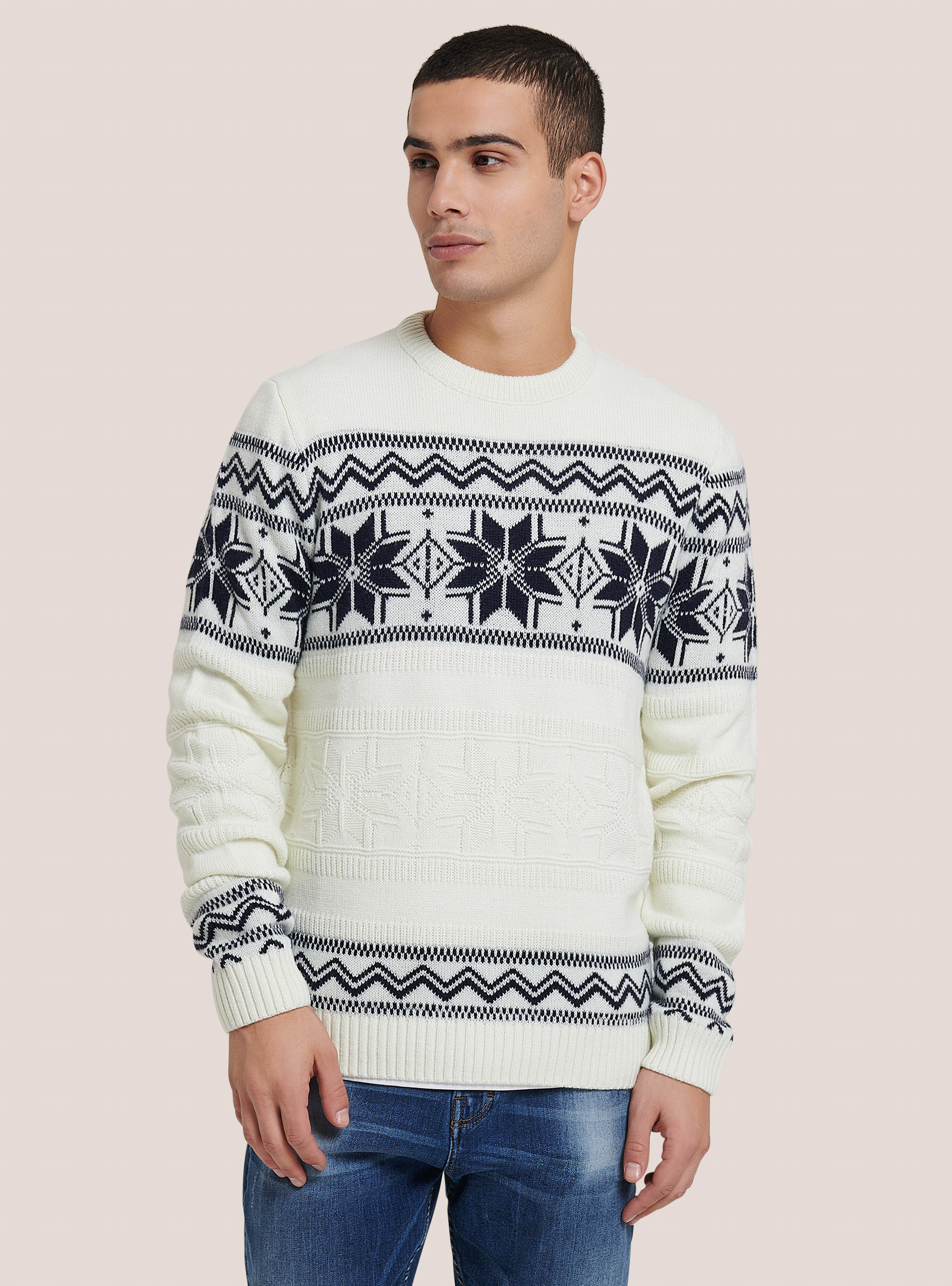 Crew-neck pullover with snowflakes, WHITE