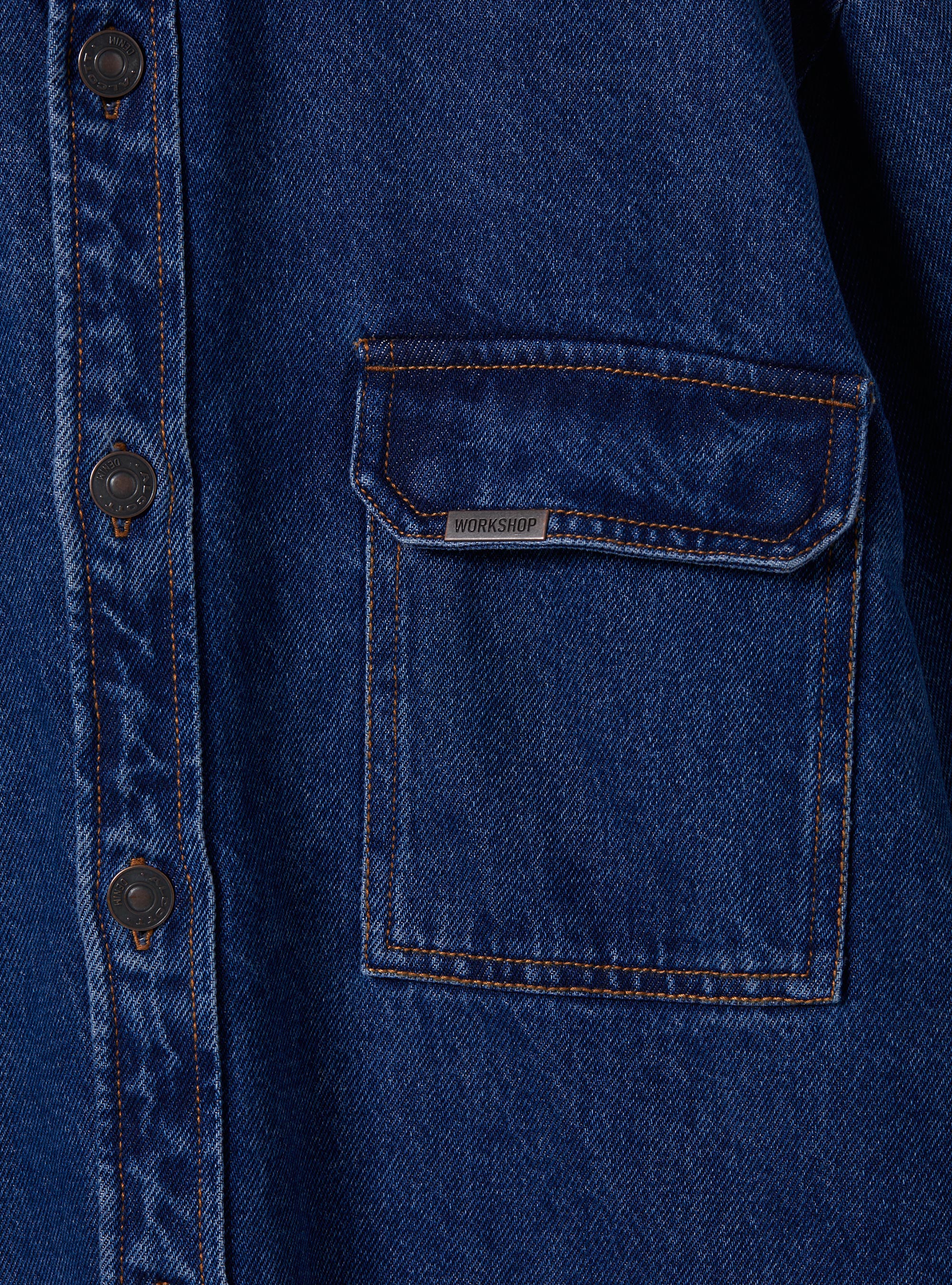 Oversize denim shirt with large pockets, D003 MEDIUM BLUE