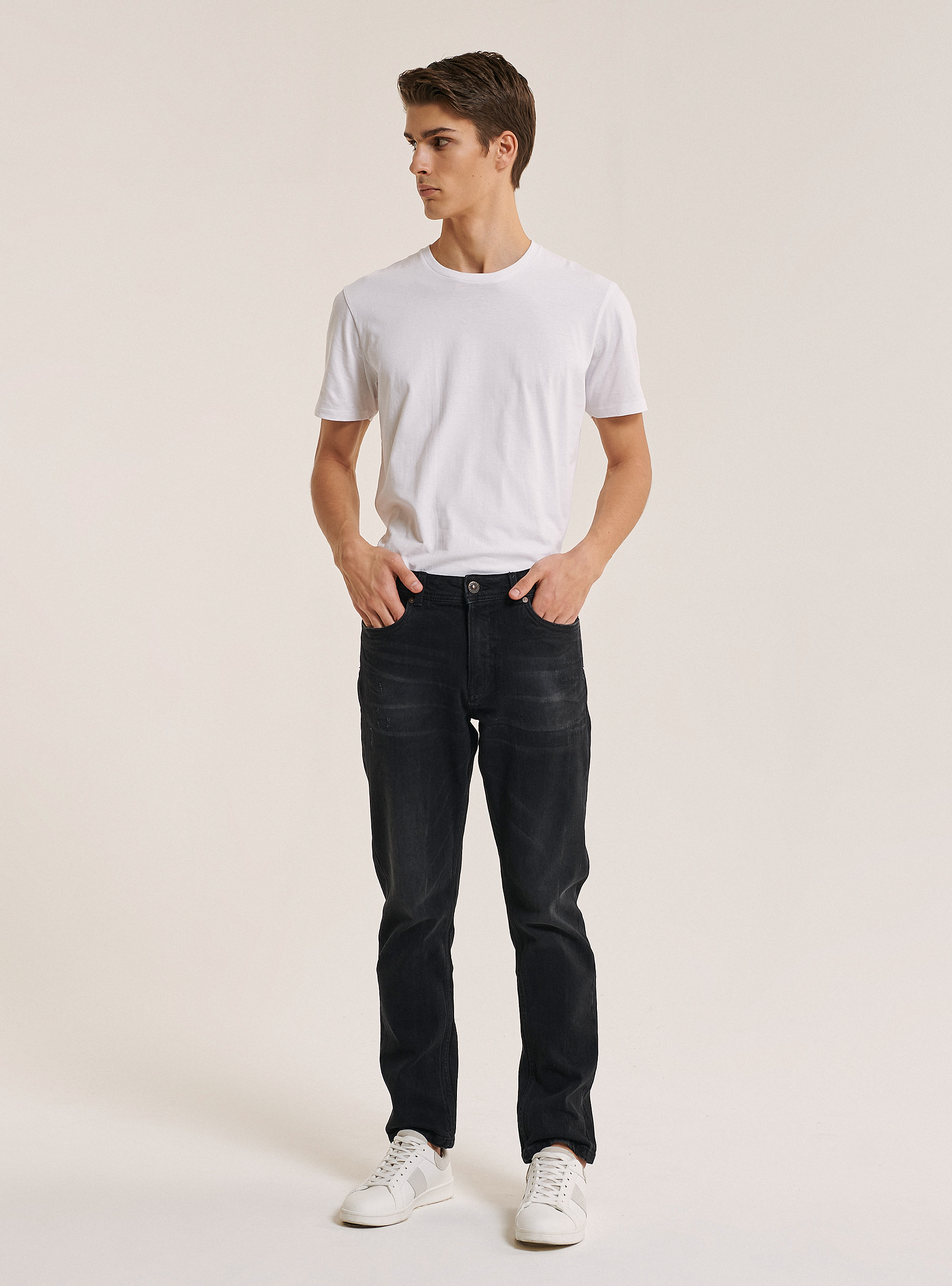 Jeans slim fit in cotone, NERO