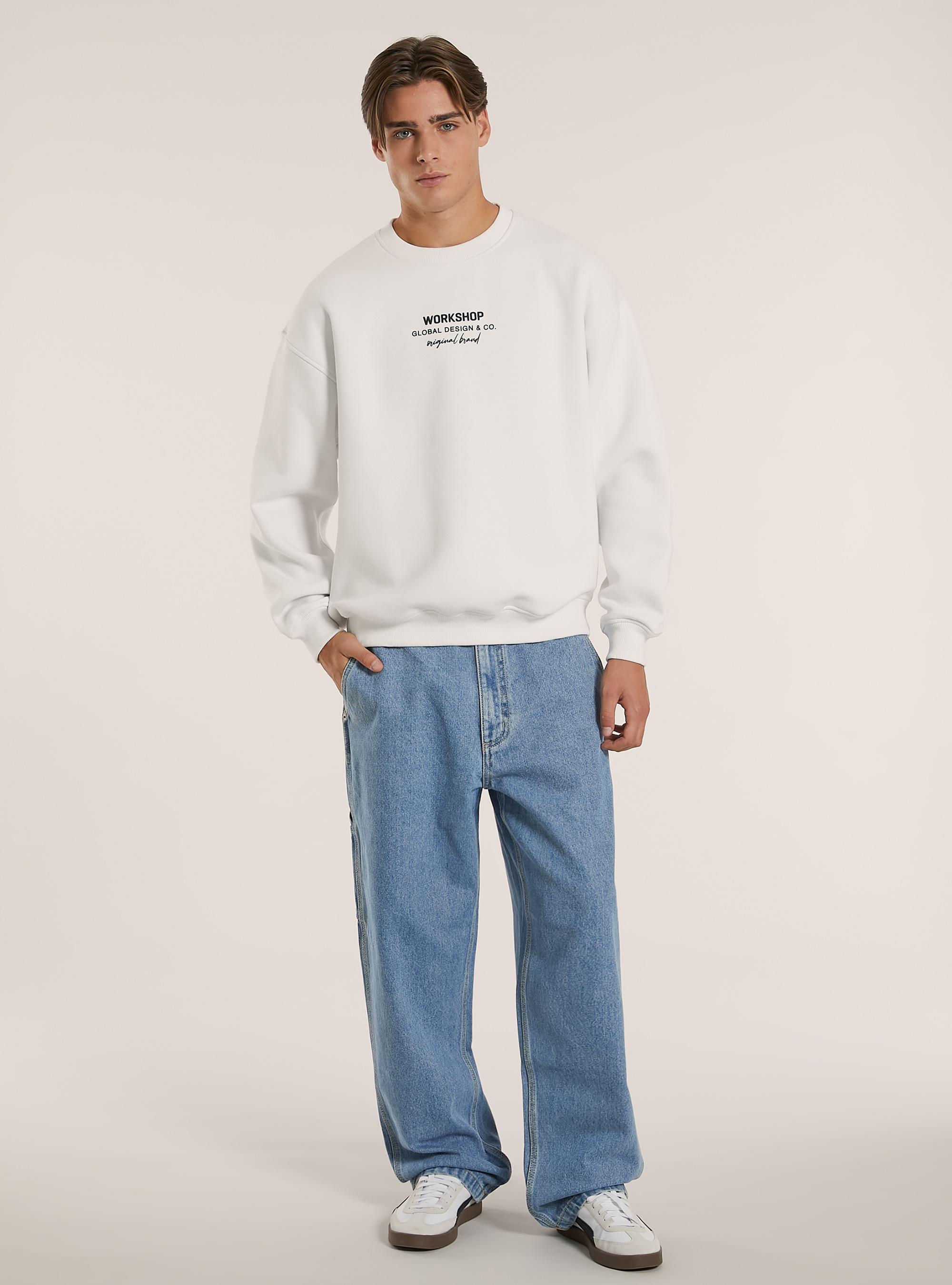 Boxy fit sweatshirt with Workshop print