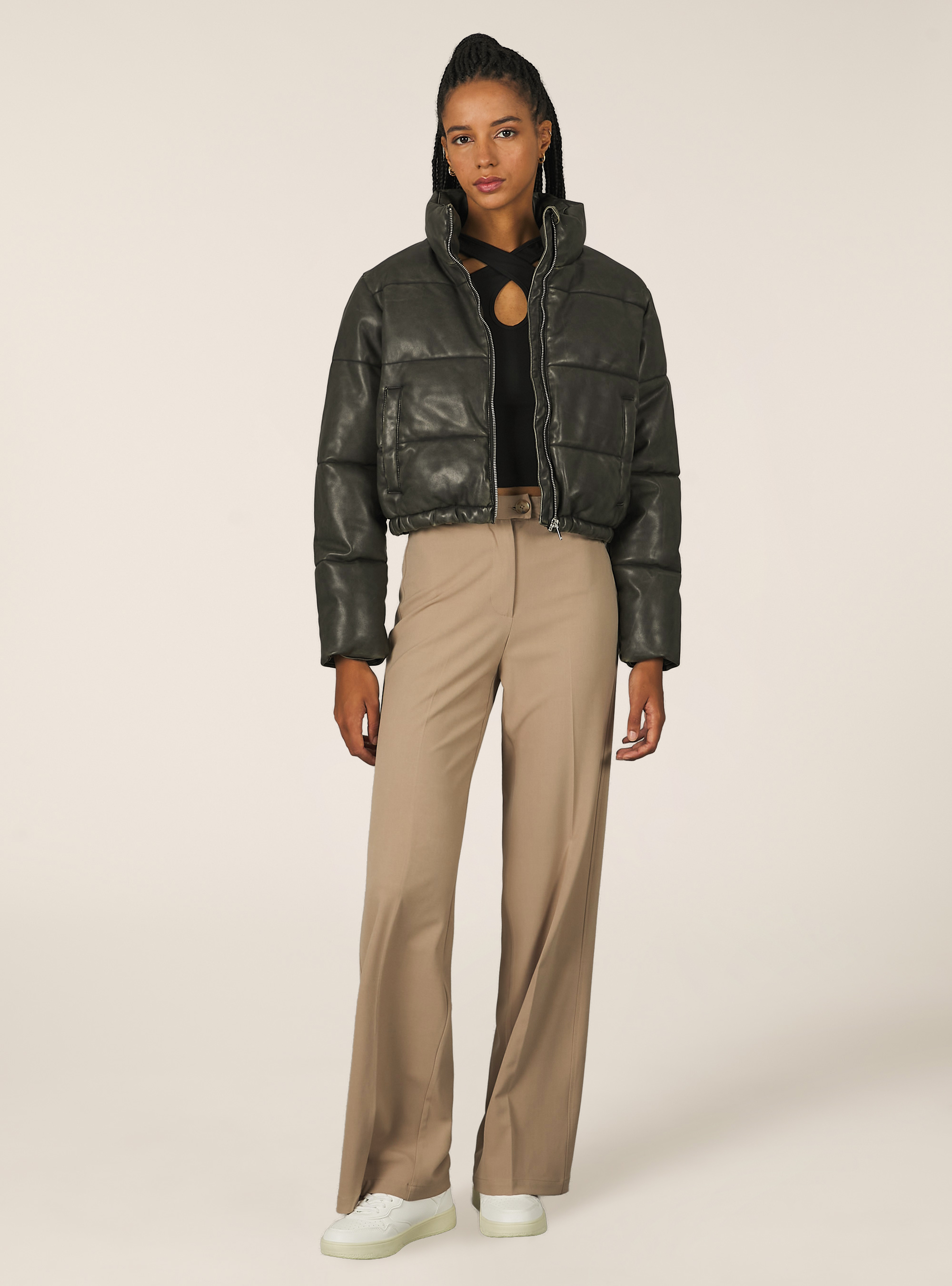 Cropped jacket with worn leather effect, BK1 BLACK