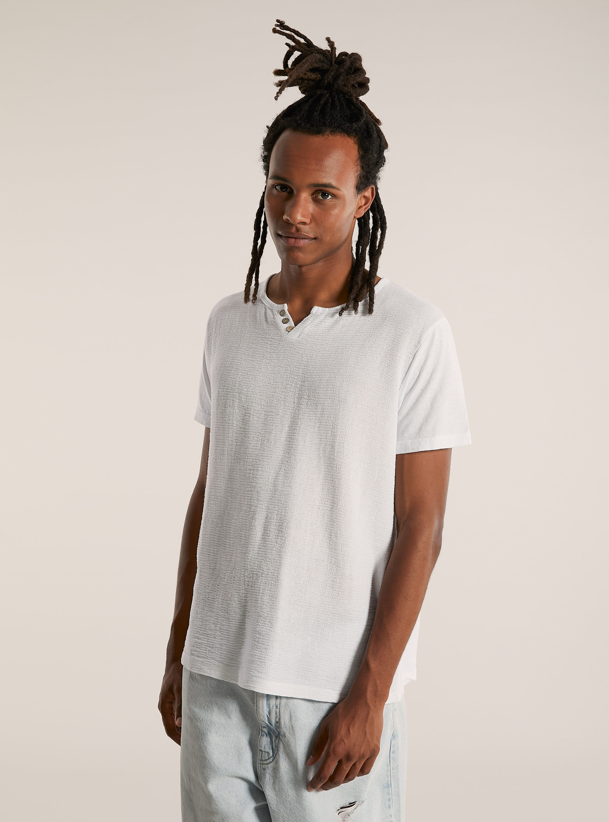 Linen blend T-shirt with v-neck and buttons, WH2 WHITE