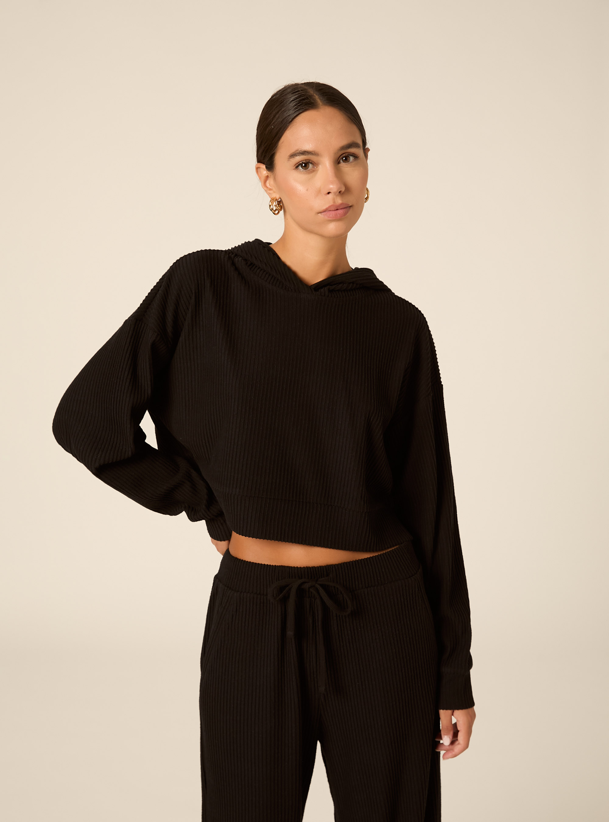 Felpa crop con cappuccio, BK1 BLACK