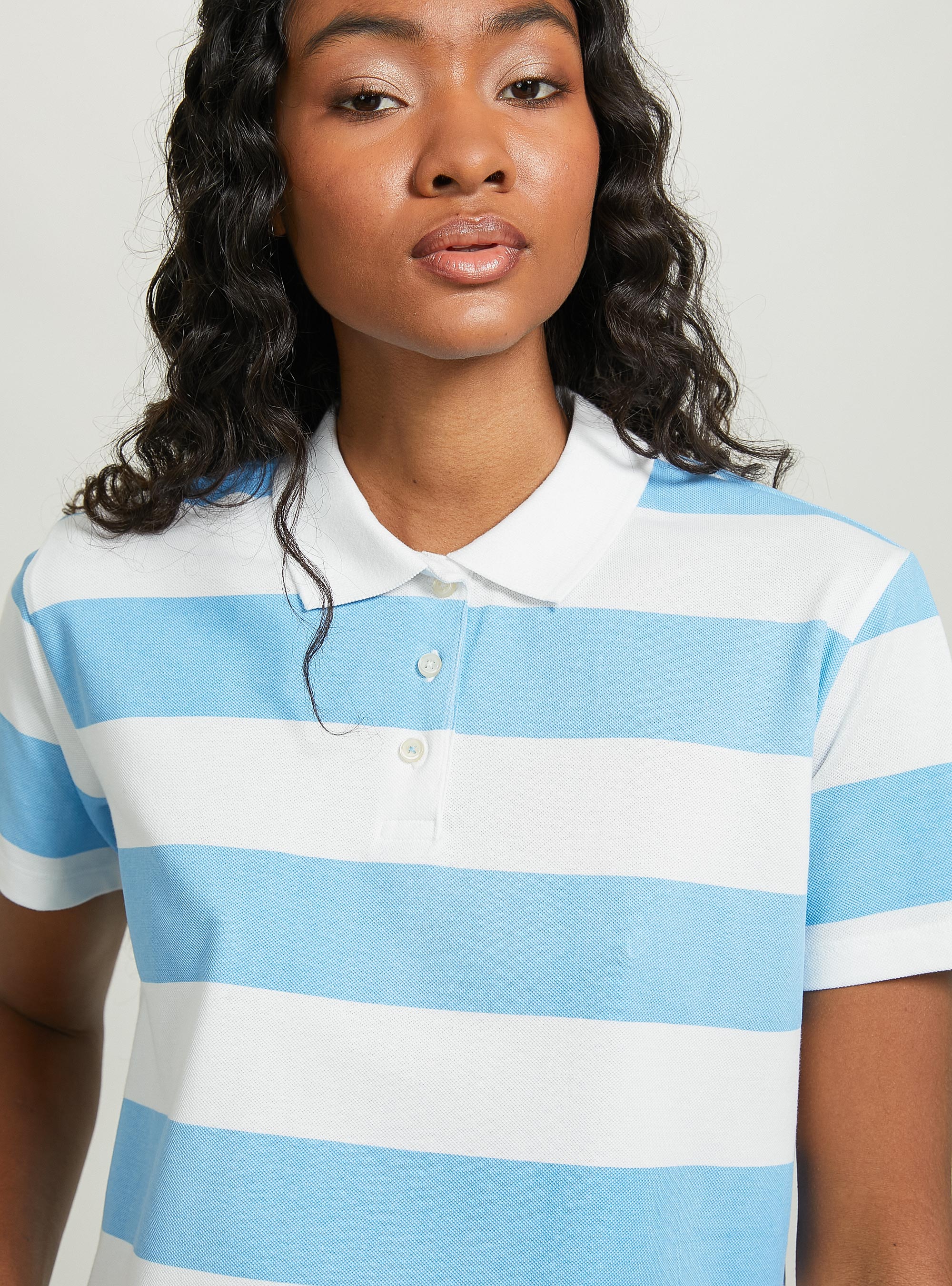 Polo &agrave; rayures, coupe courte, C177 AZZURRE
