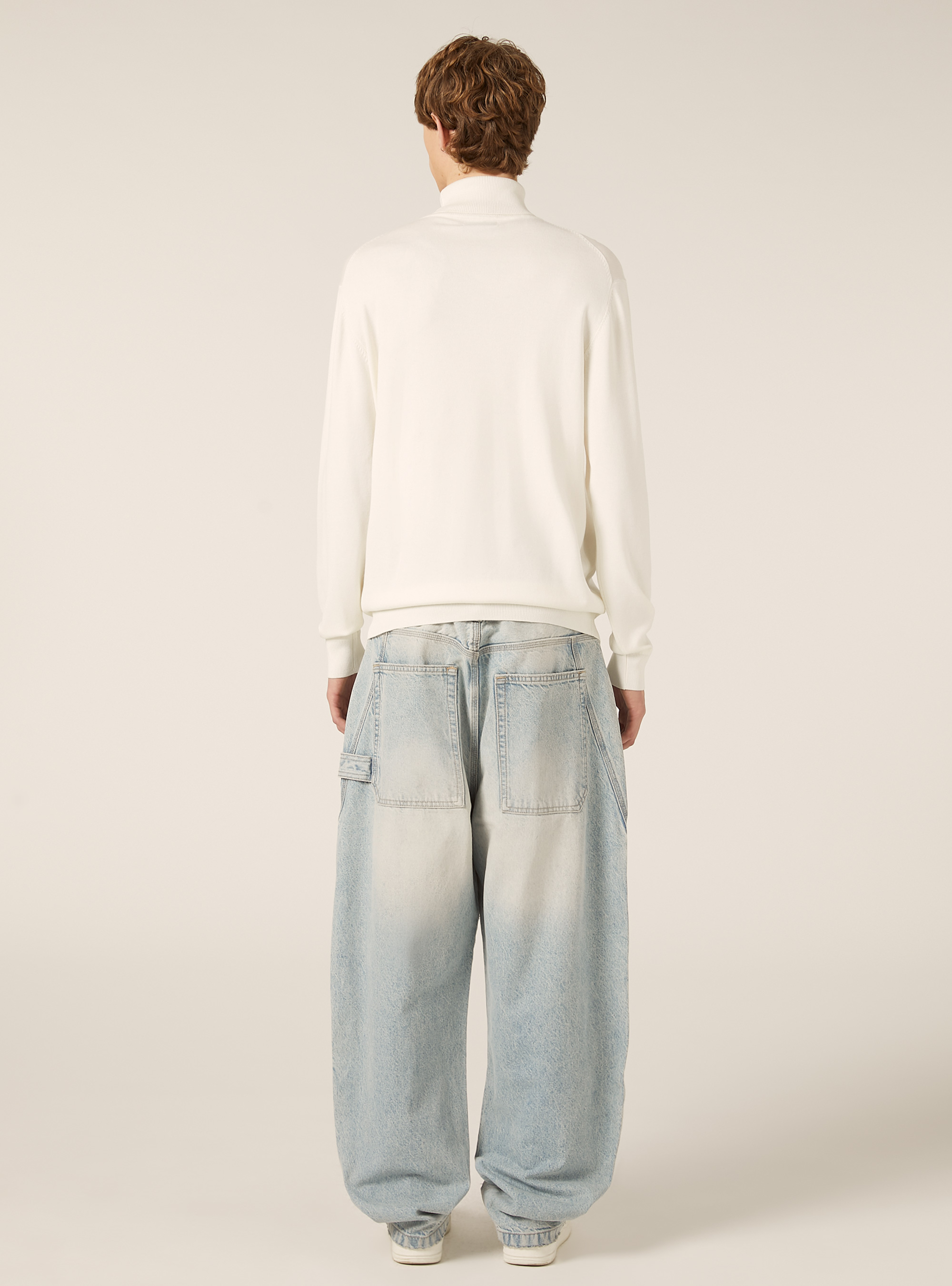 Jersey de cuello alto en viscosa suave, WH2 WHITE