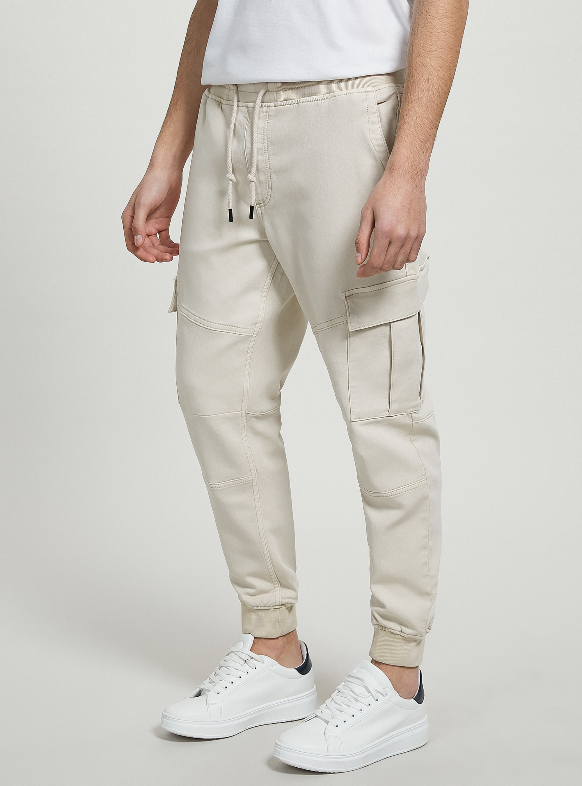 Jogger trousers with large pockets, SA2 SAND MEDIUM