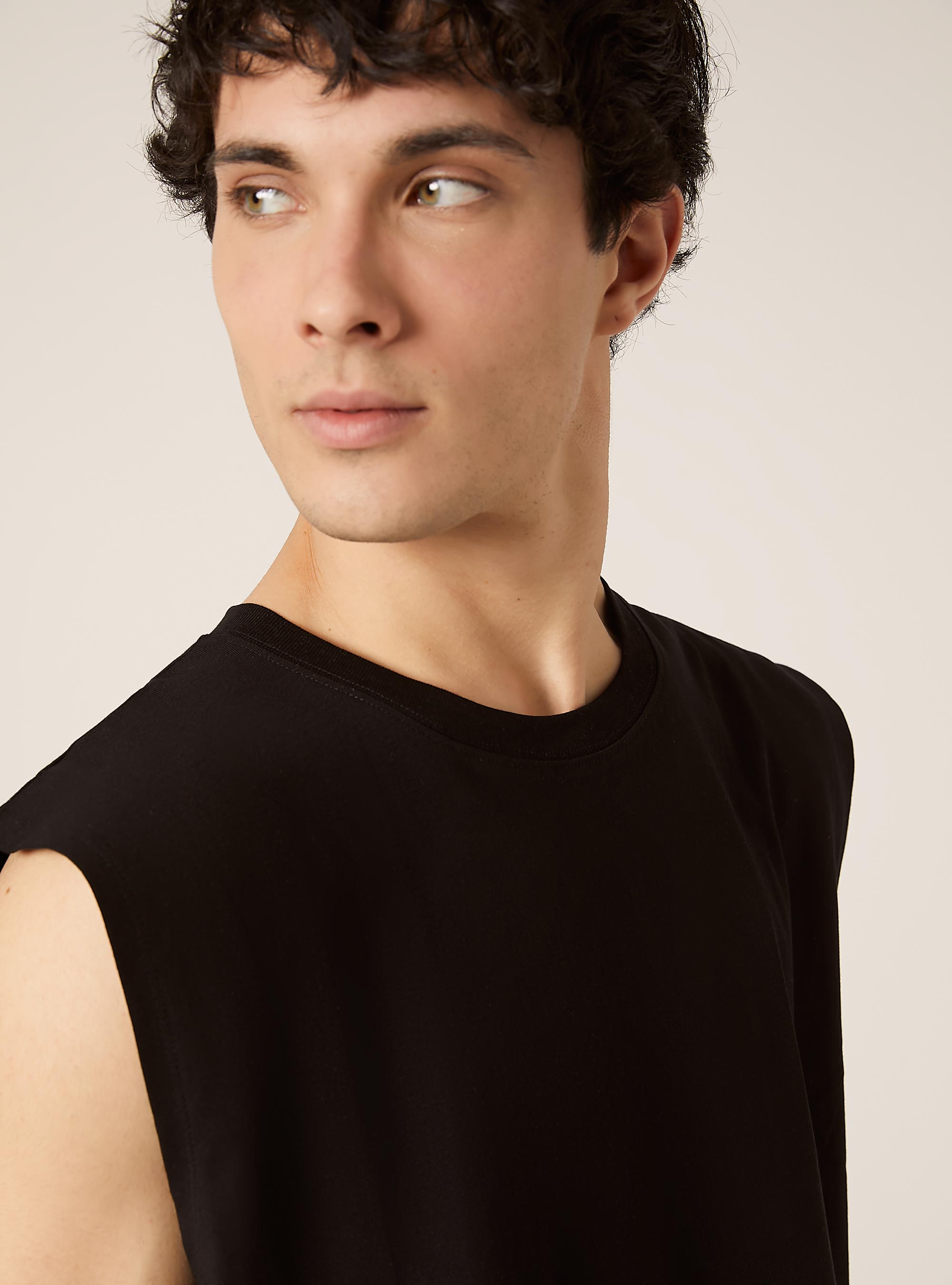 D&eacute;bardeur basique de forme carr&eacute;e, BK1 BLACK