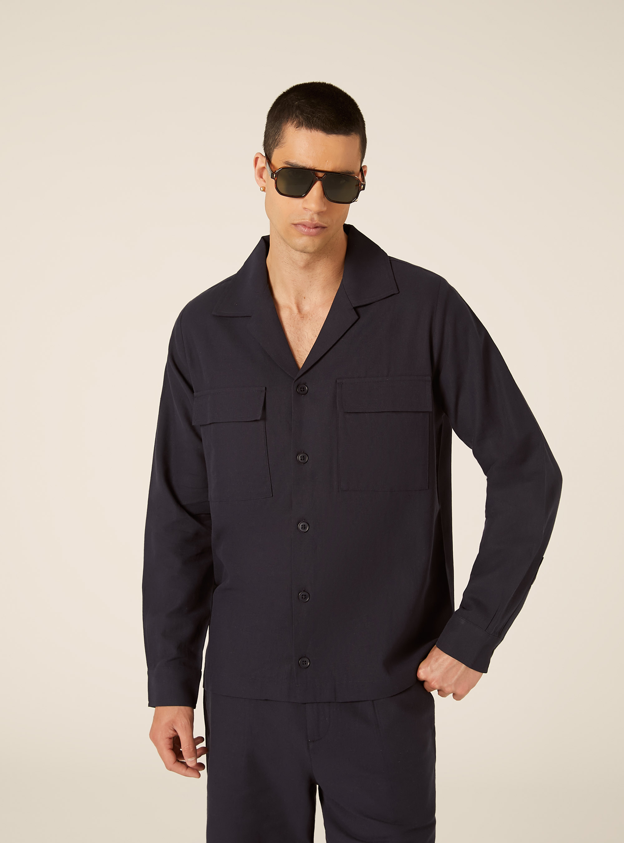 Camicia  con tasconi  in misto lino, NA1 NAVY DARK