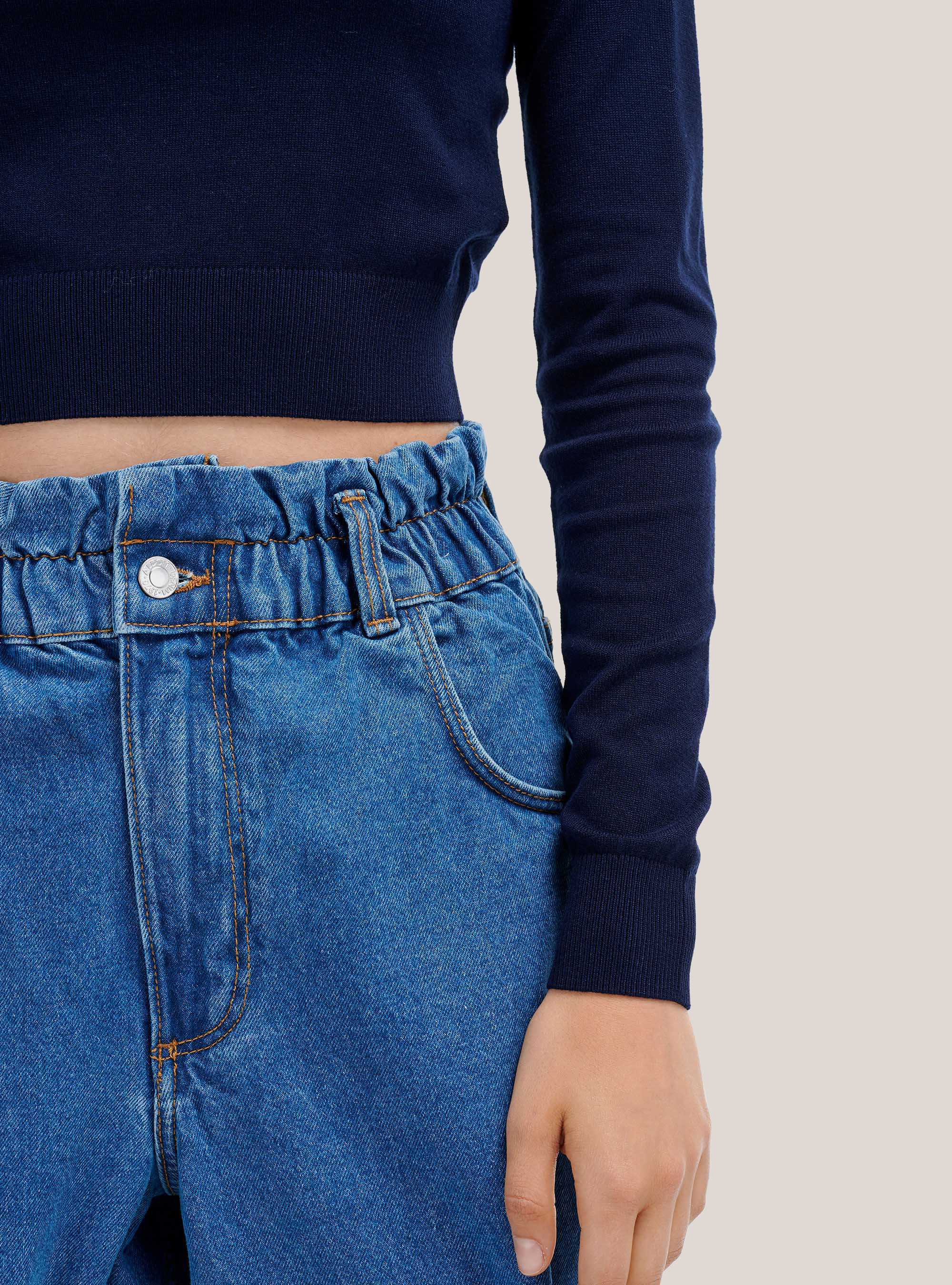 Kurzer Pullover mit Rundhalsausschnitt, C0212 BLUE