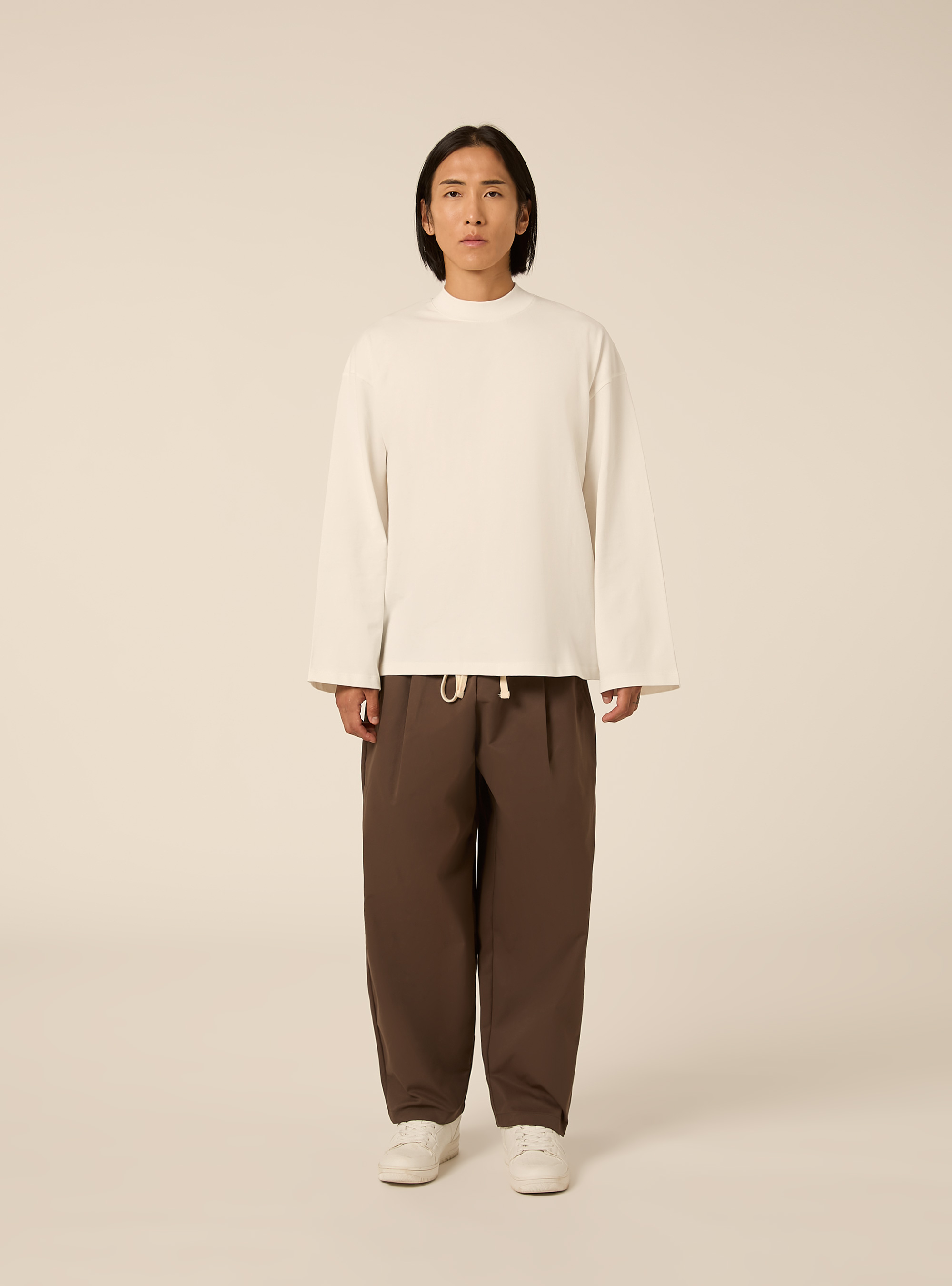 Pantaloni con coulisse in vita e pince, BR1 BROWN DARK