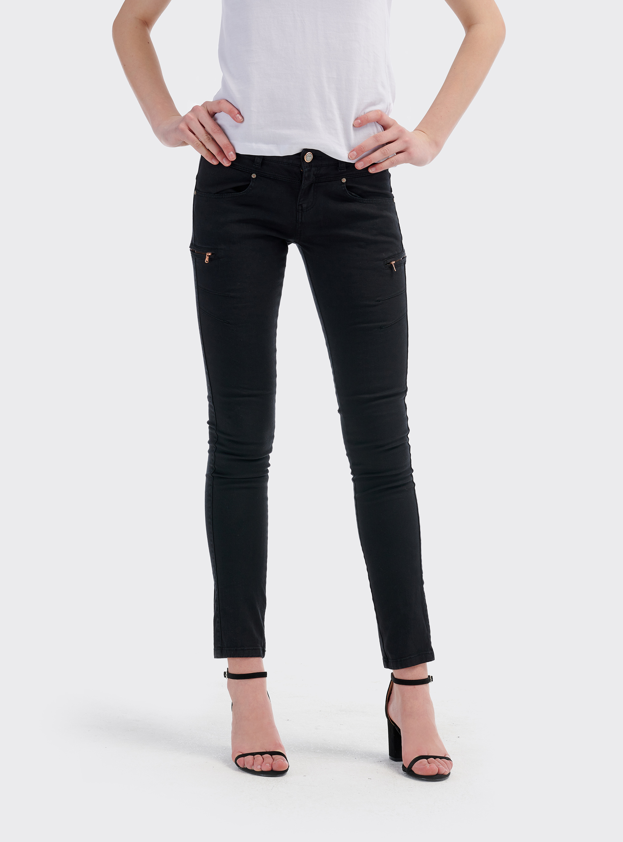 Pantalone slim fit con cerniere, NERO