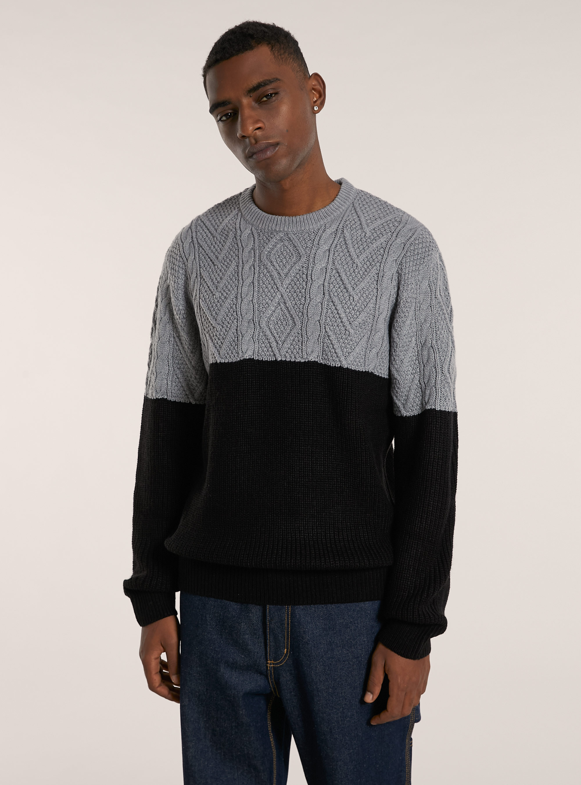 Pullover color block in misto lana con lavorazione a trecce, MGY2 GREY MEL MEDIUM