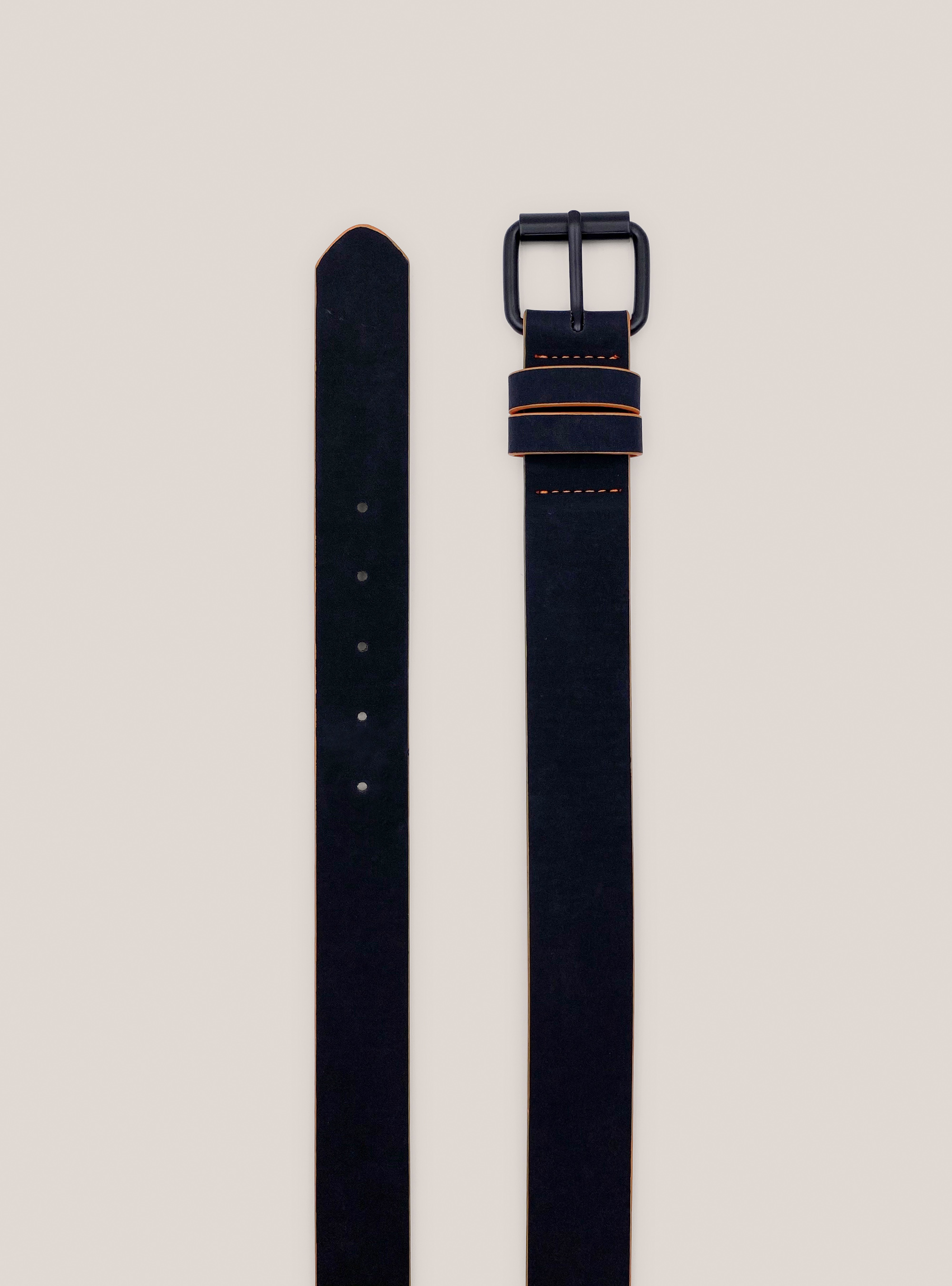 Cintura in ecopelle con dettagli a contrasto, NERO