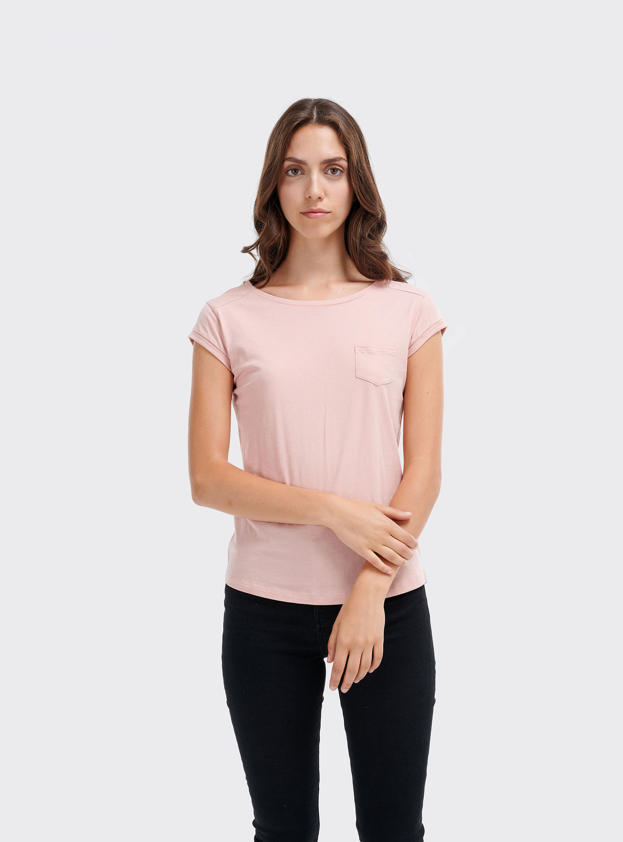 Schlichtes Slim-Fit-Shirt mit Brusttasche aus gekämmter Baumwolle, C4404 PINK