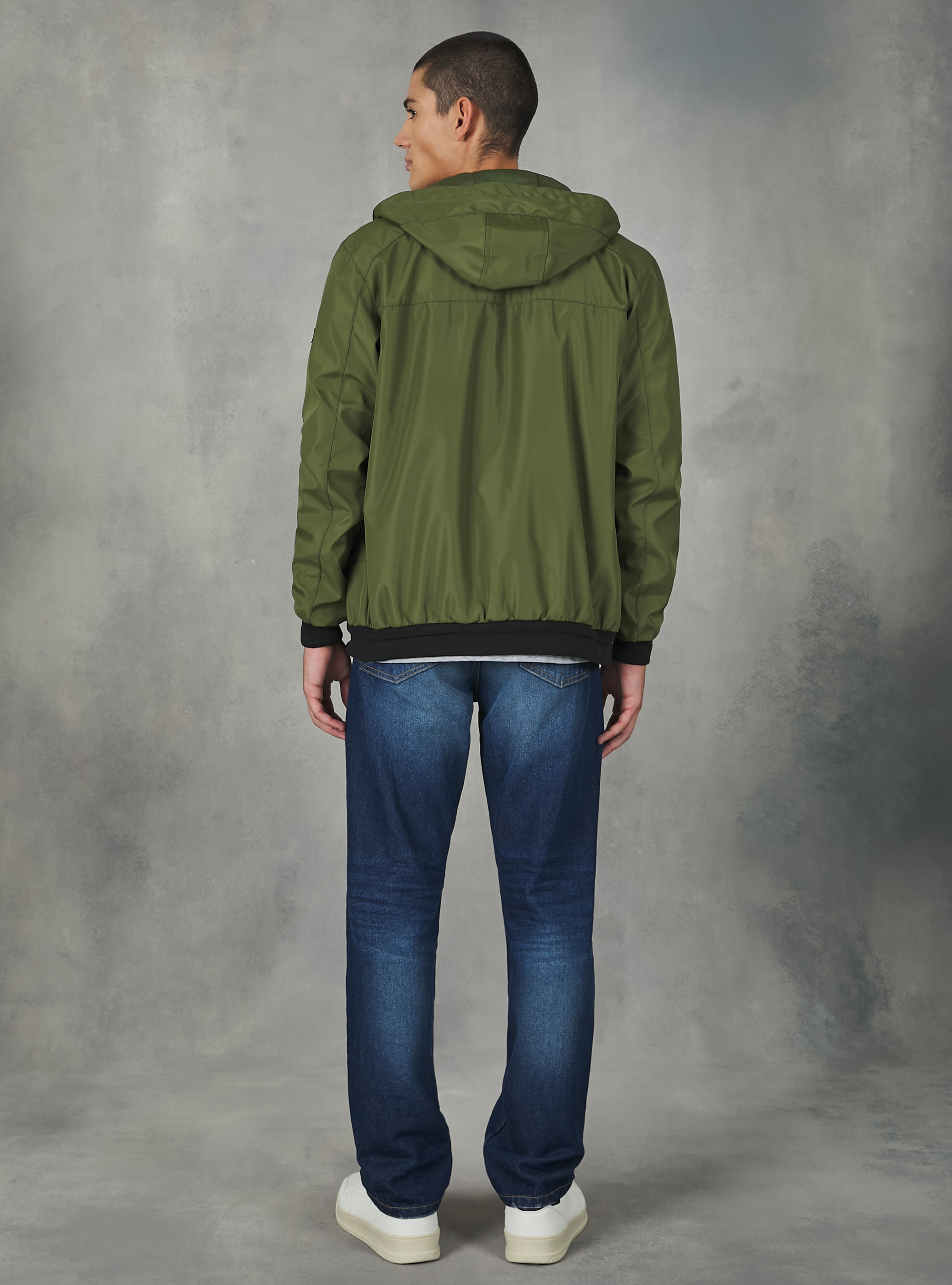 Cazadora cortaviento con capucha, KY3 KAKY LIGHT