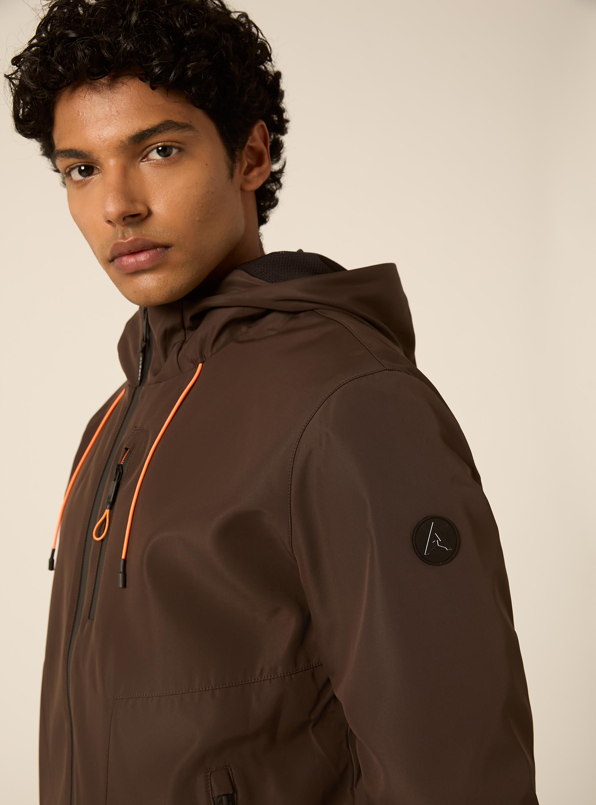 Bomber antivento con cappuccio, BR2 BROWN MEDIUM
