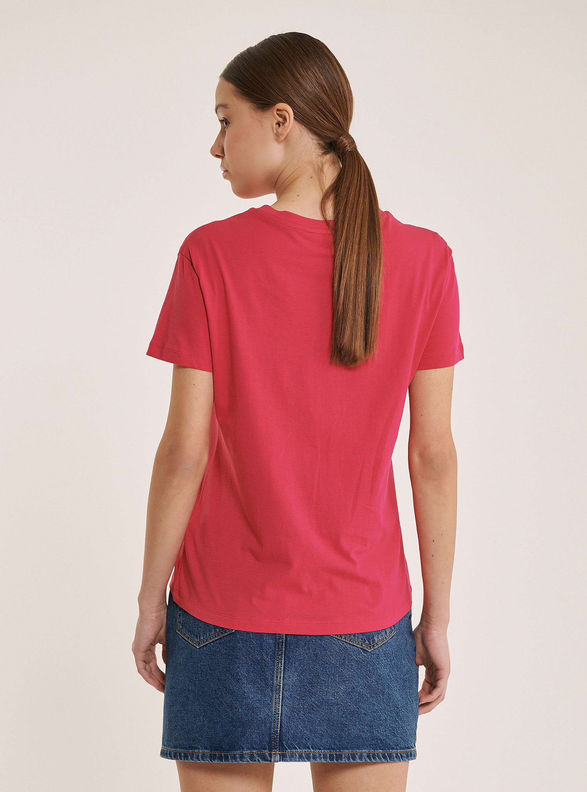 T-Shirt mit Rundhalsausschnitt und Aufdruck, C4435 FUXIA