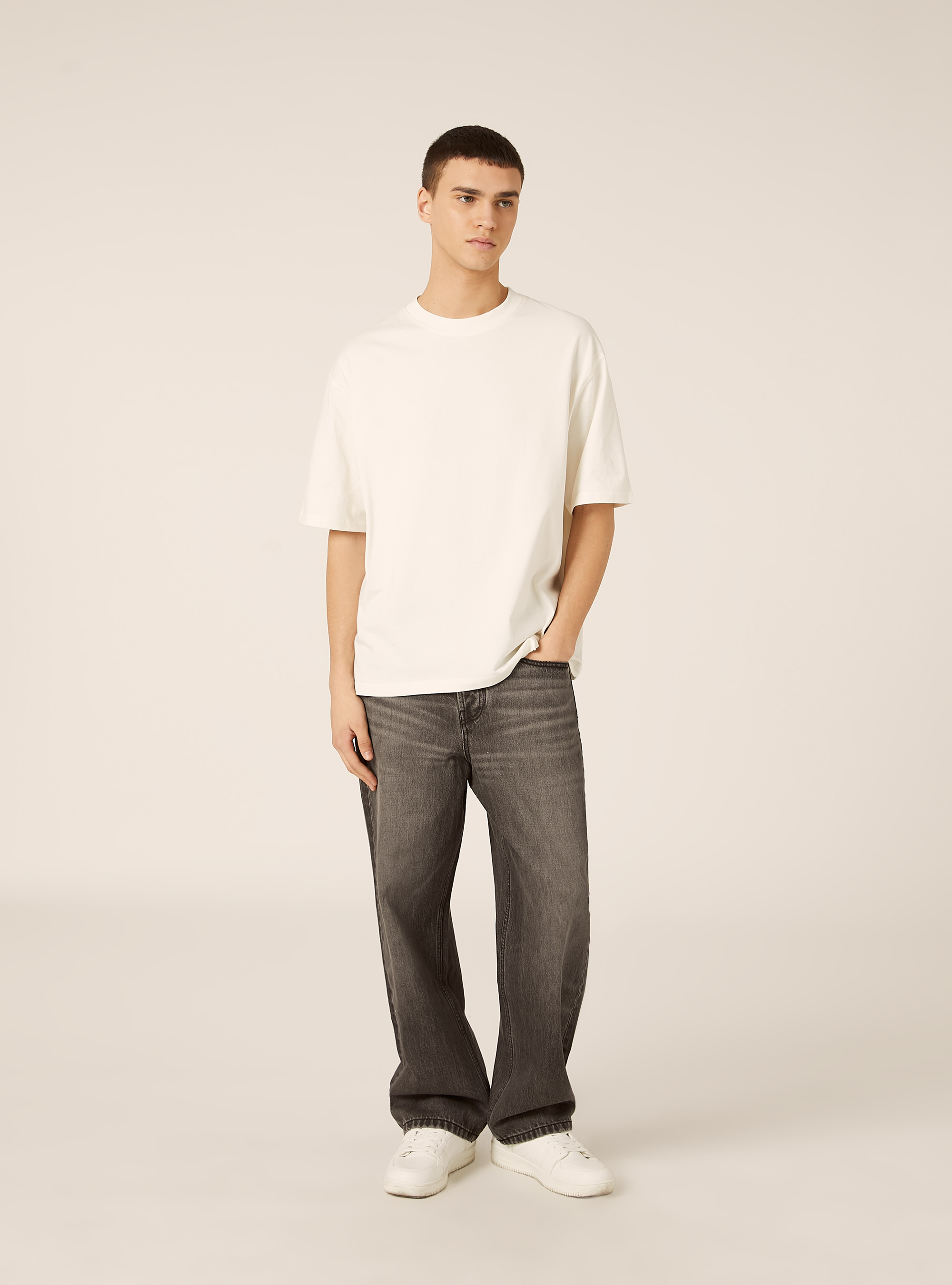 Pantaloni straight fit in denim, D000 BLACK