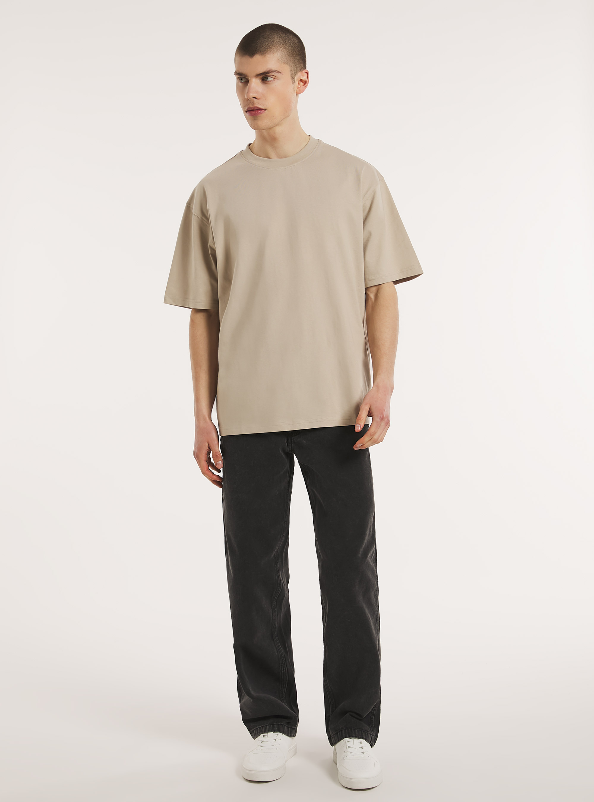 Pantal&oacute;n recto comfort fit, D000 BLACK