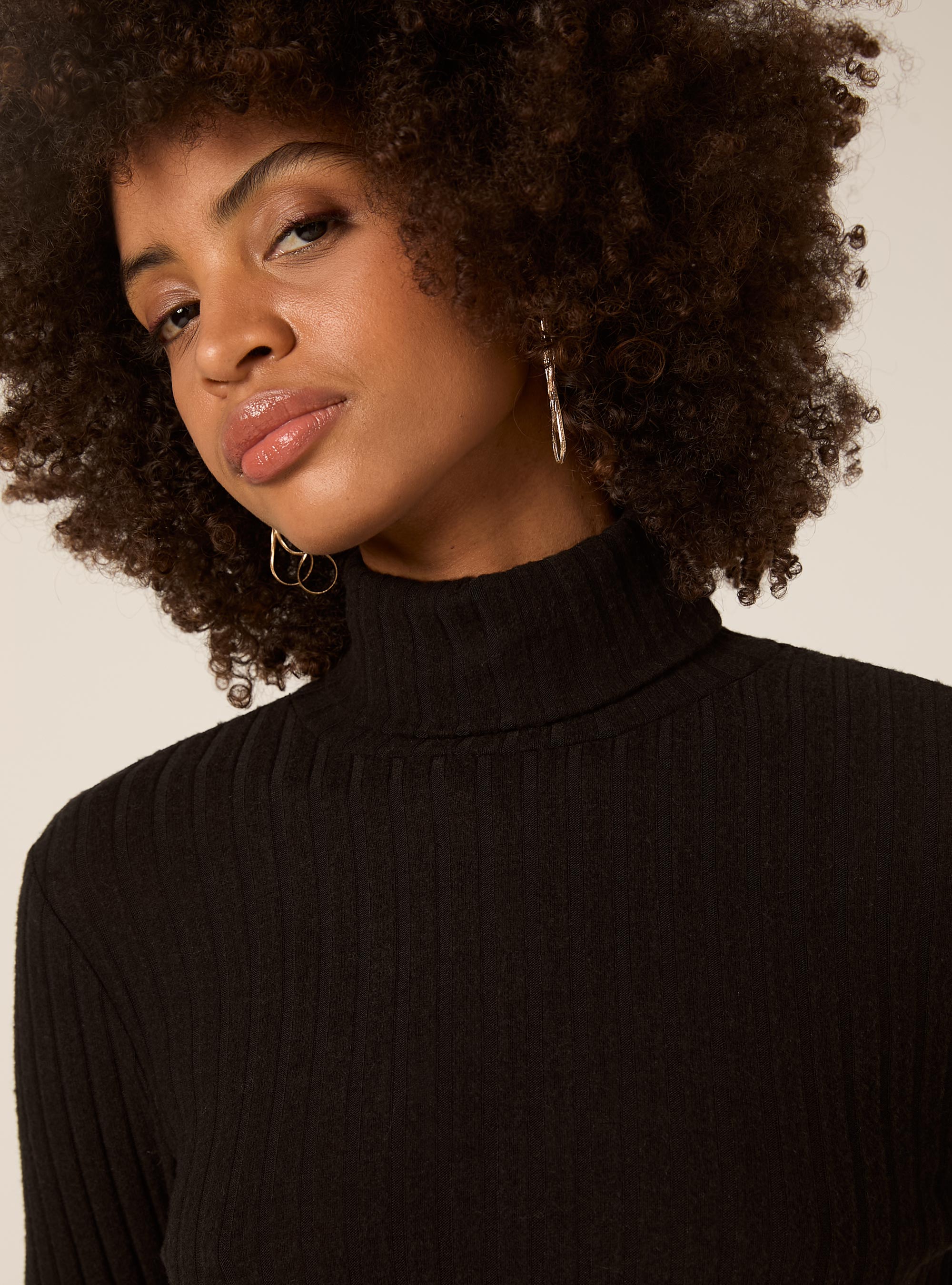 SHORT DRESS WITH HIGH RIBBED COLLAR, BLACK