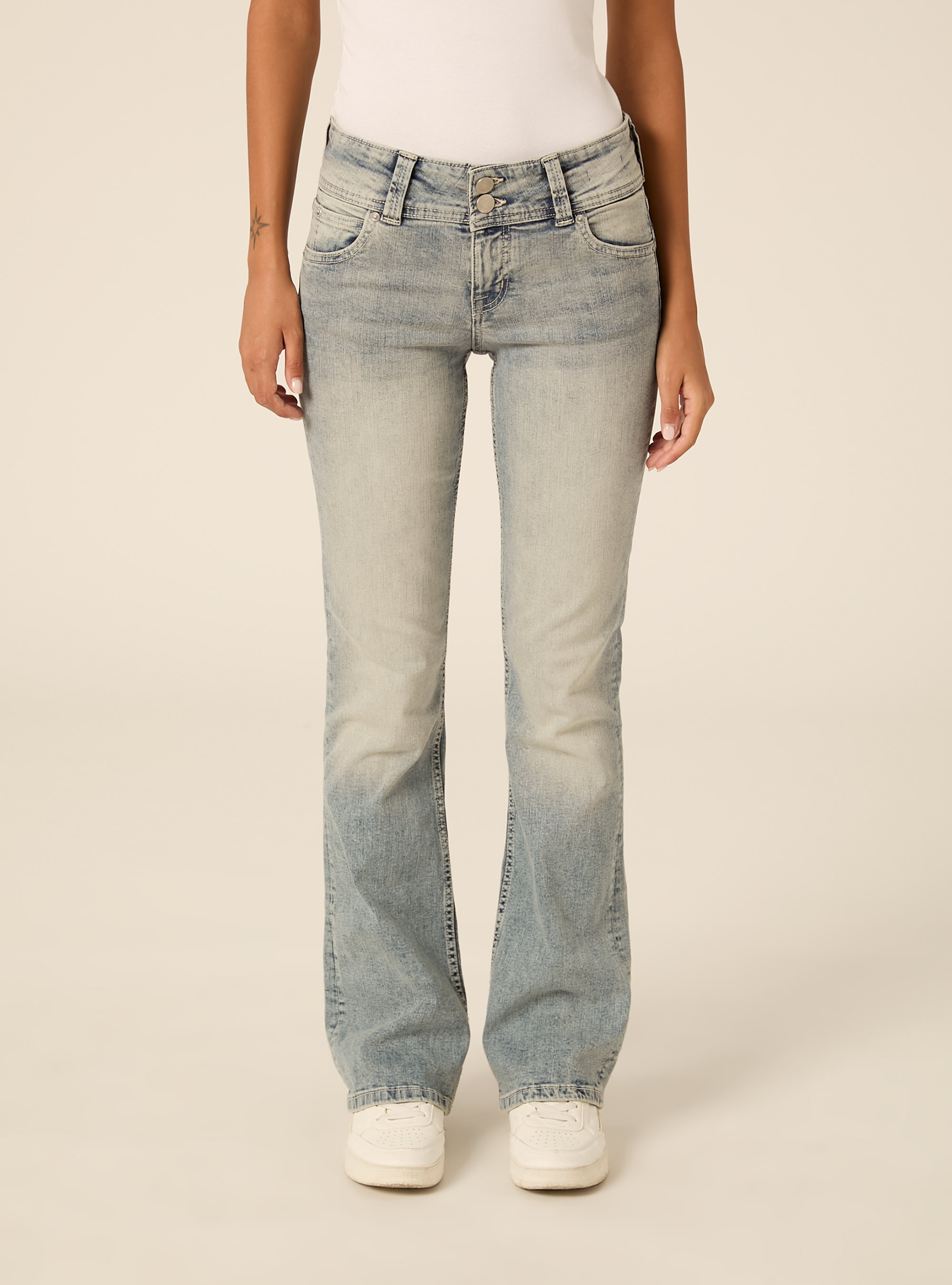 Jeans bootcut  vita bassa, D202 AZZURRE LIGHT OVERDYE