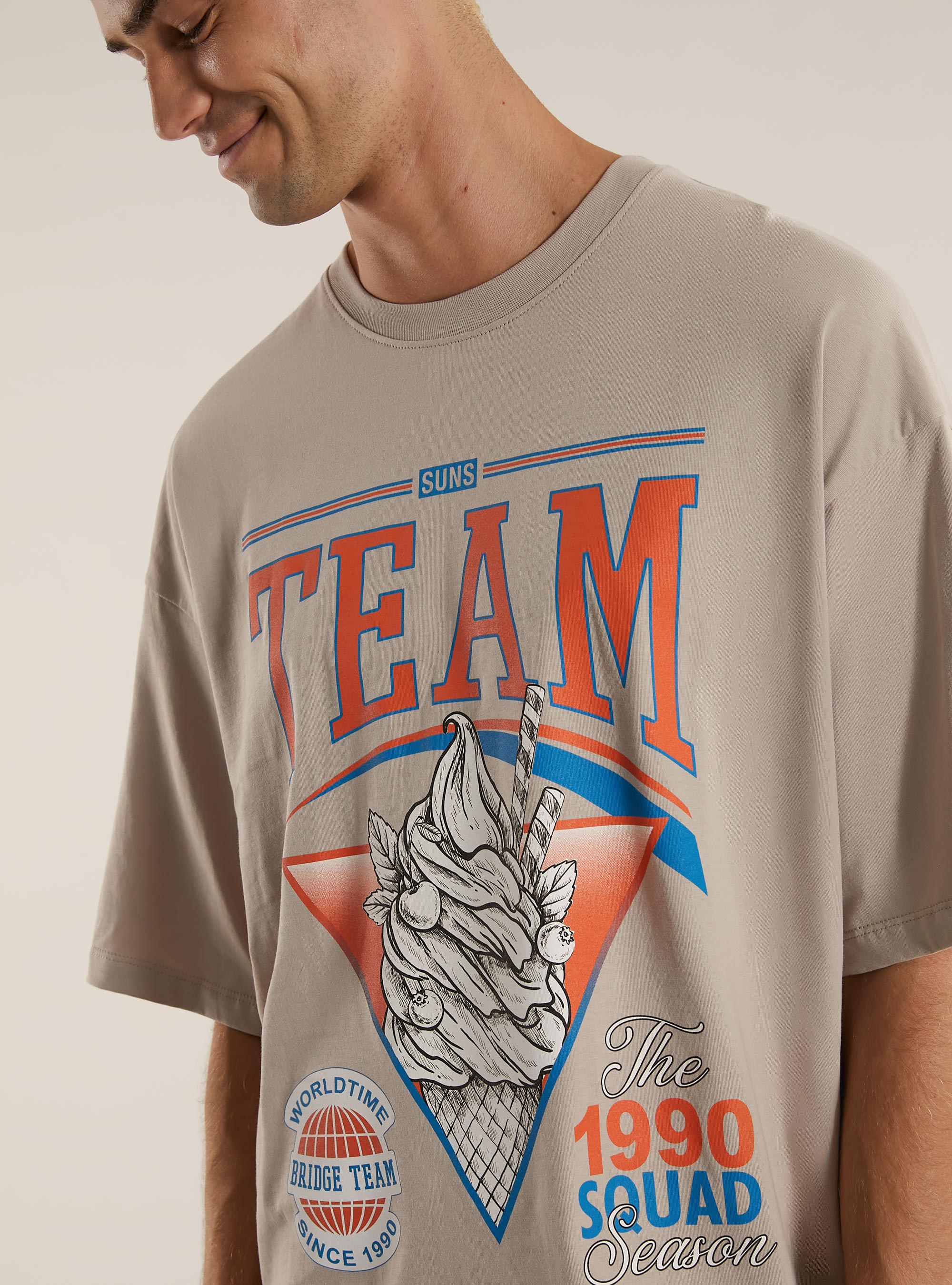 Over Fit T-Shirt mit Aufdruck, BG2 BEIGE MEDIUM