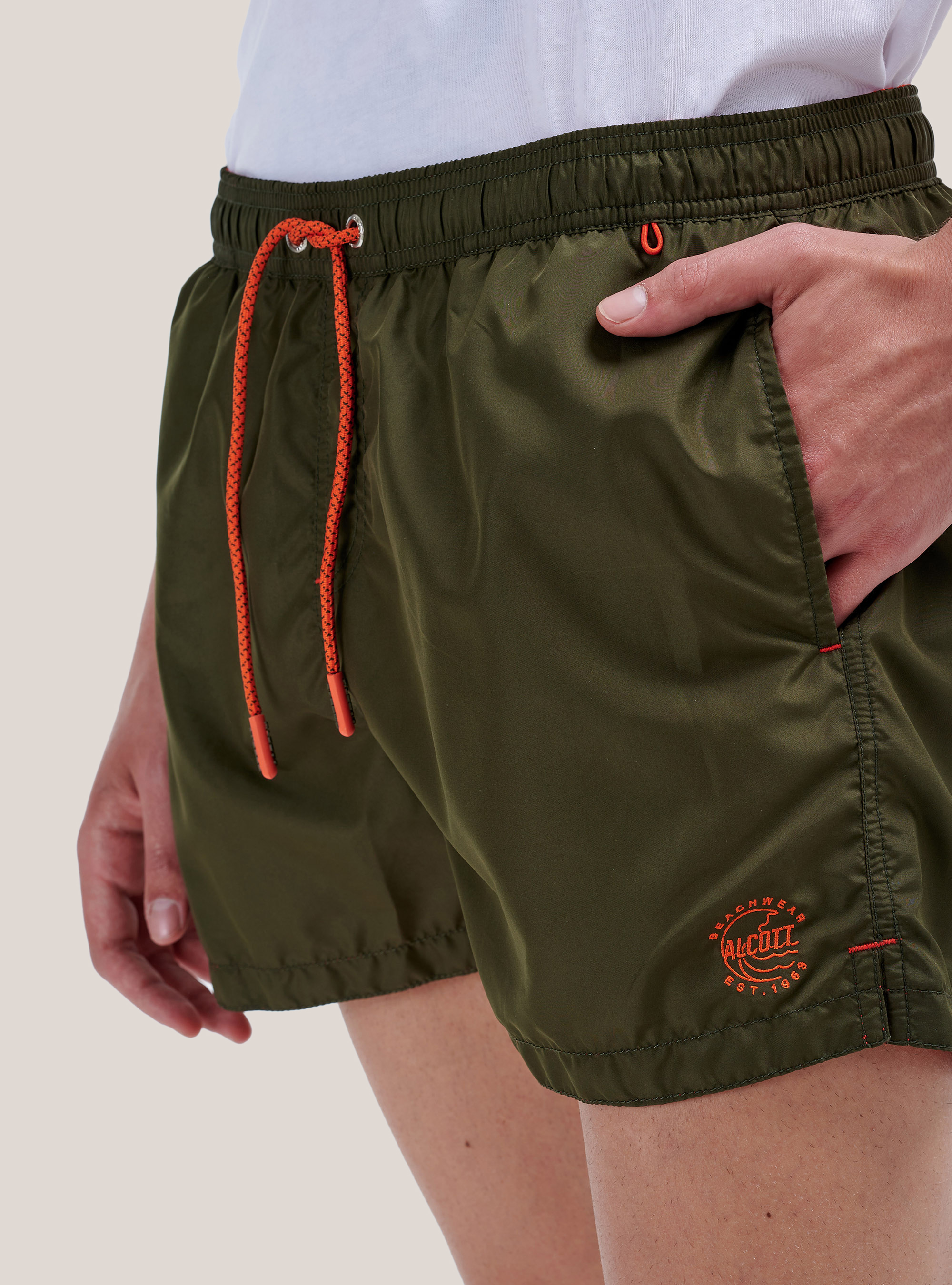 Costume tinta unita con ricamo e tasca sul retro, KAKI