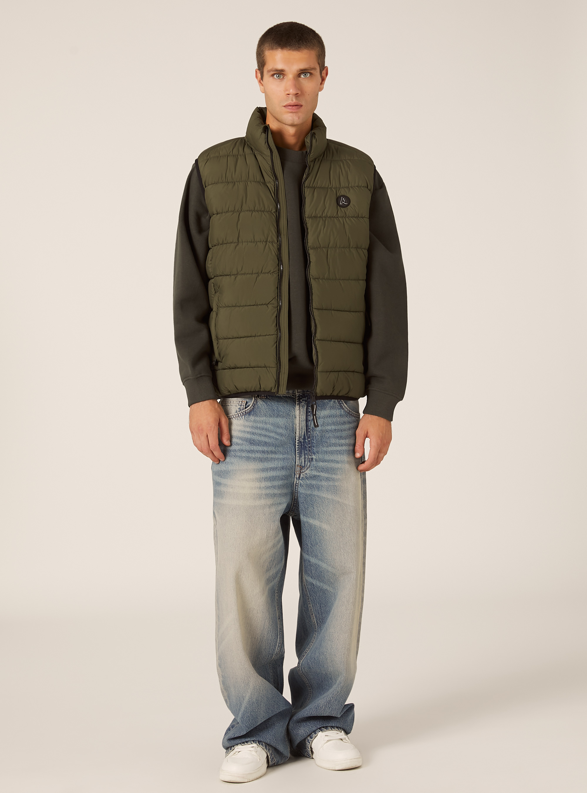 Padded sleeveless jacket, KY2 KAKY MEDIUM