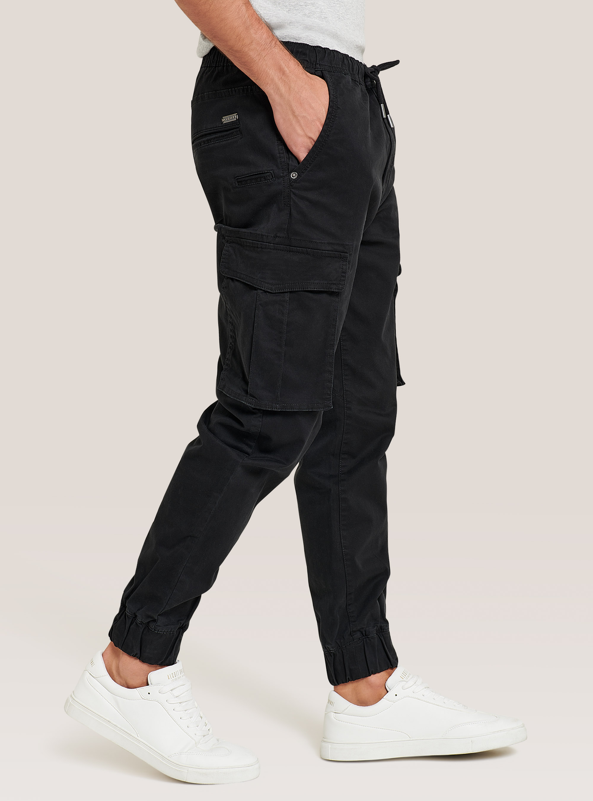 Cargo-Jogger aus Stretch-Baumwolltwill, C101 BLACK