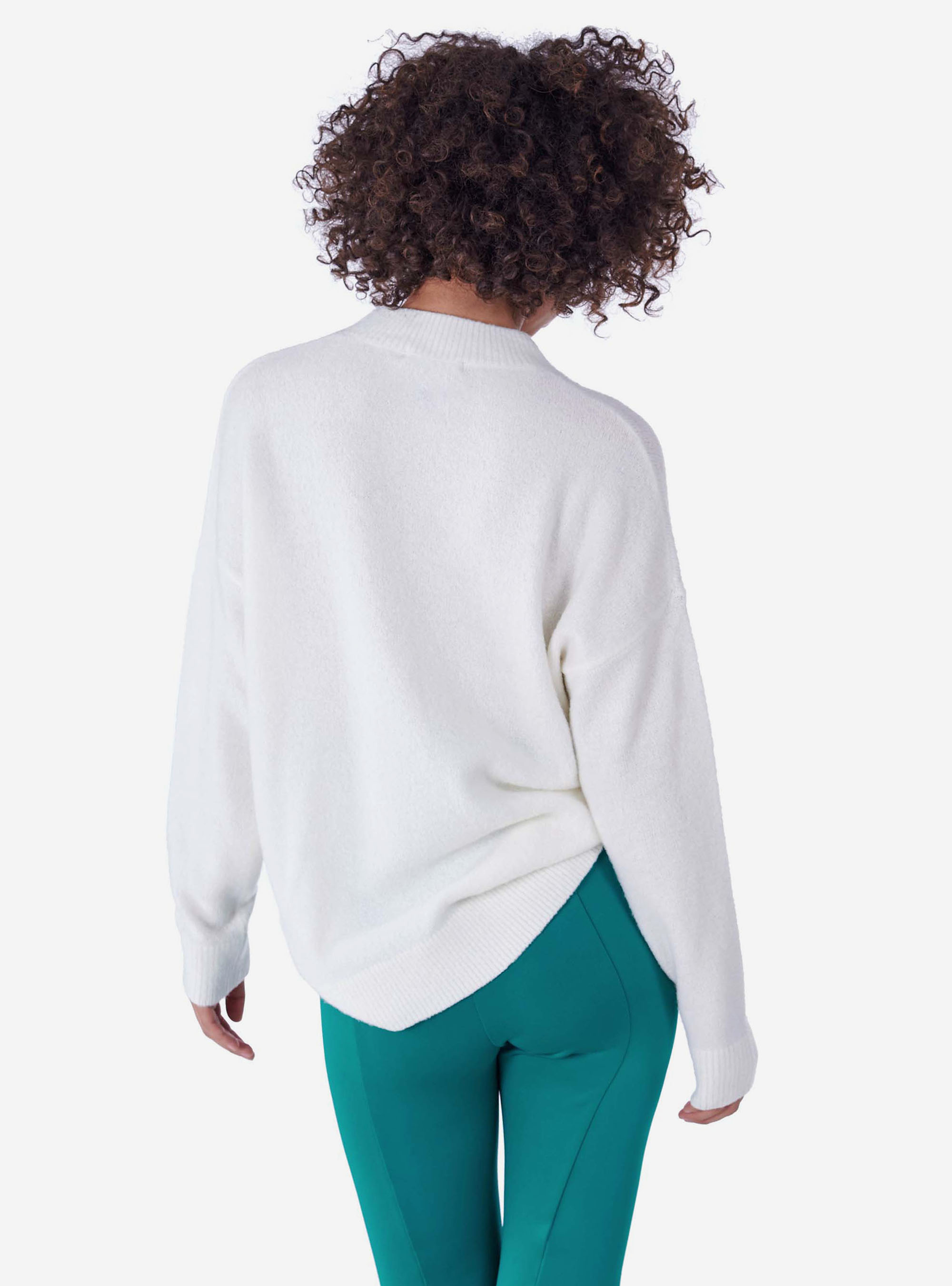 JERSEY CON CUELLO REDONDO, BLANQUECINO
