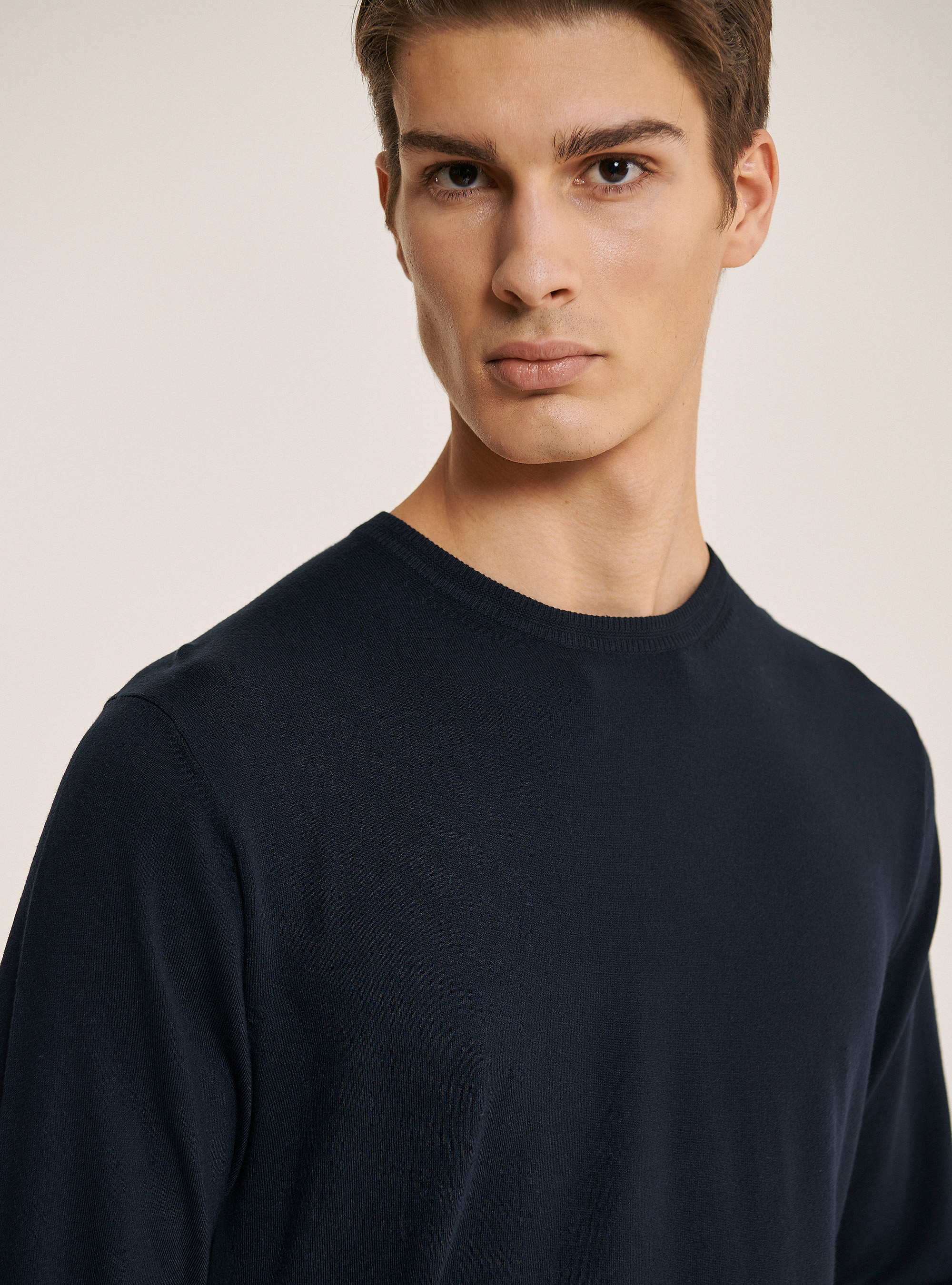 Jersey de cuello redondo de color s&oacute;lido, AZUL MARINO