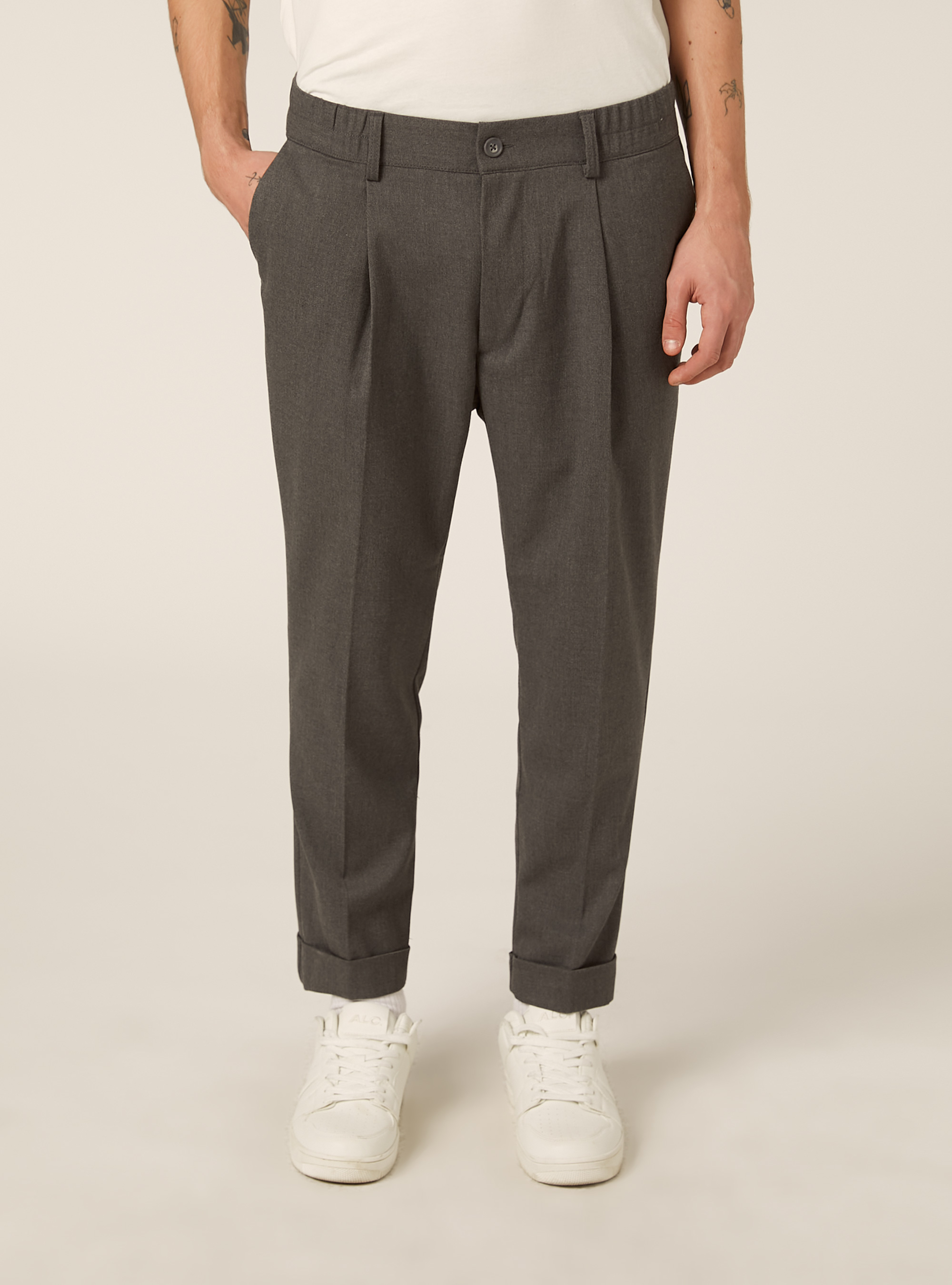 Klassische Hose mit Bundfalten, GY1 GREY DARK