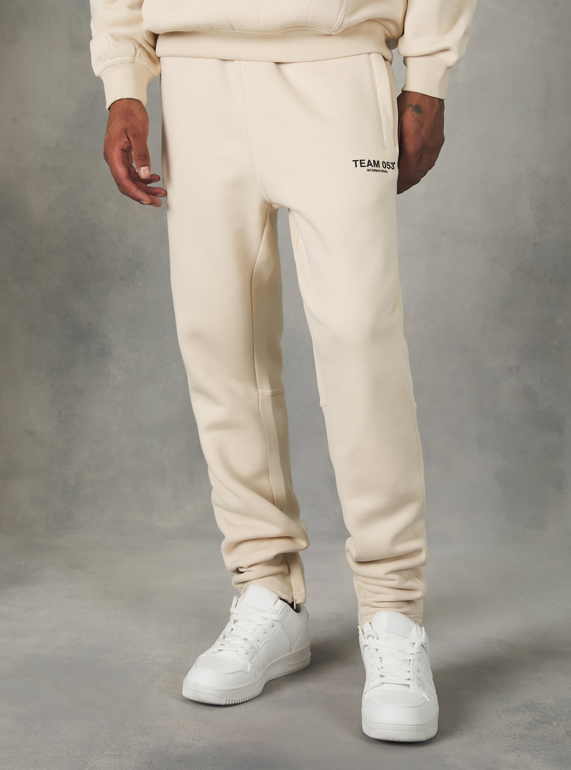 Jogger trousers with Team 053 print, SA2 SAND MEDIUM