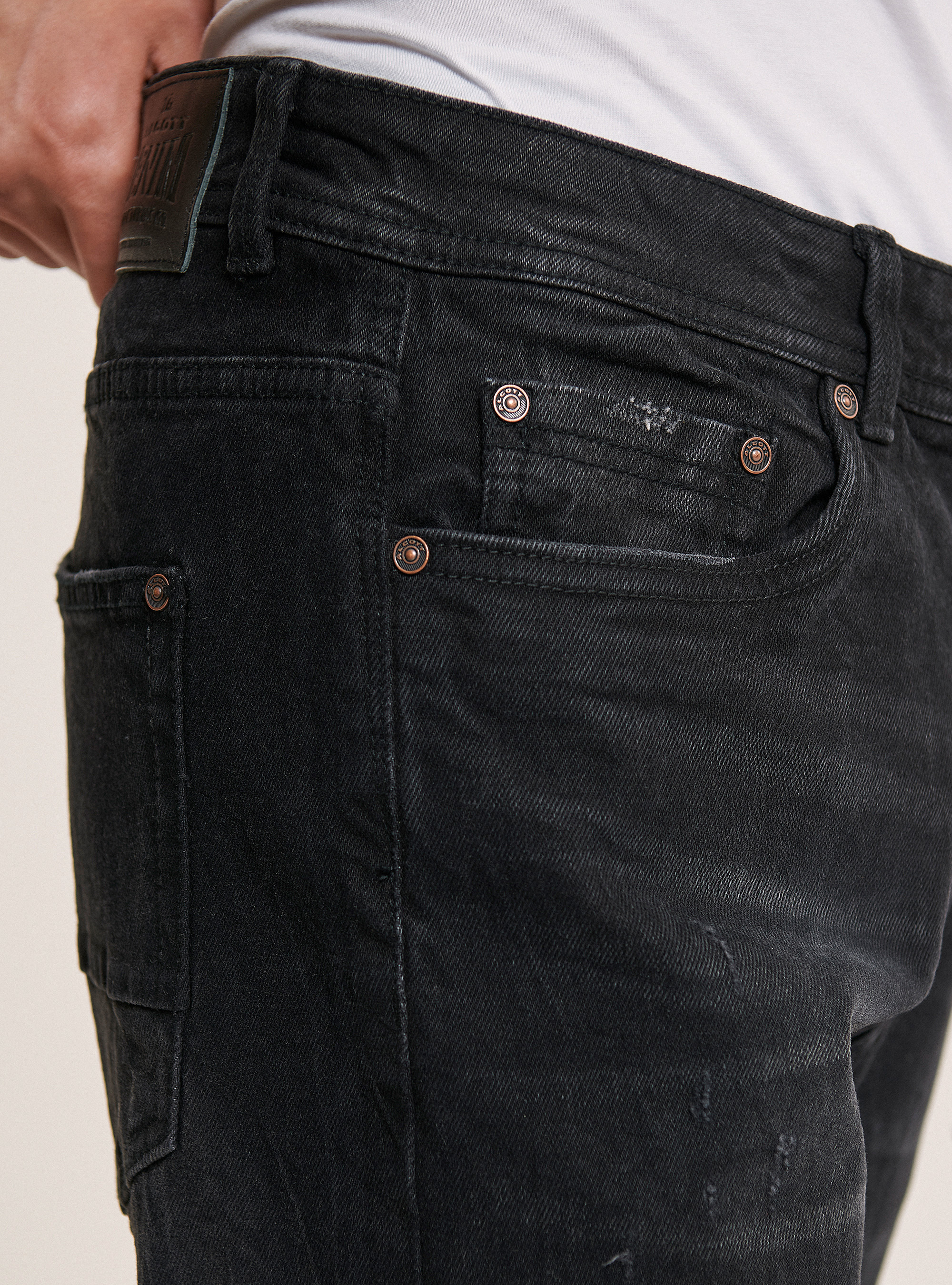 Jeans slim fit in cotone, NERO